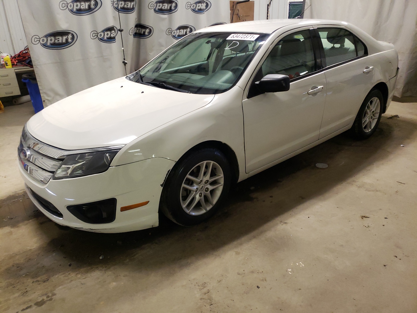 Photo 2 from auction – 2011 FORD FUSION S with VIN 3FAHP0GA9BR315790