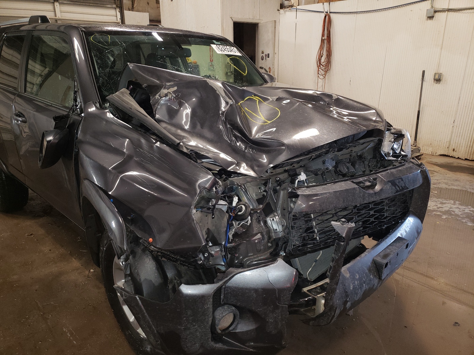 Photo 9 from auction – 2019 TOYOTA 4RUNNER SR with VIN JTEBU5JR9K5643066