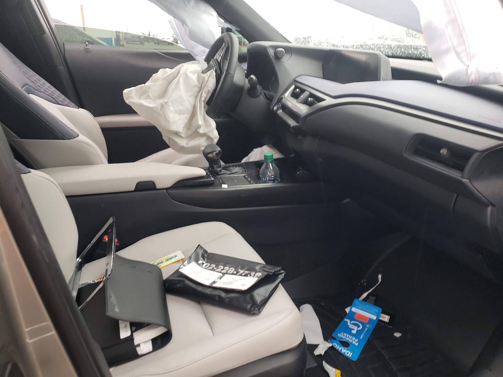 Photo 9 from auction – 2021 LEXUS UX 250H with VIN JTHX9JBH2M2046922