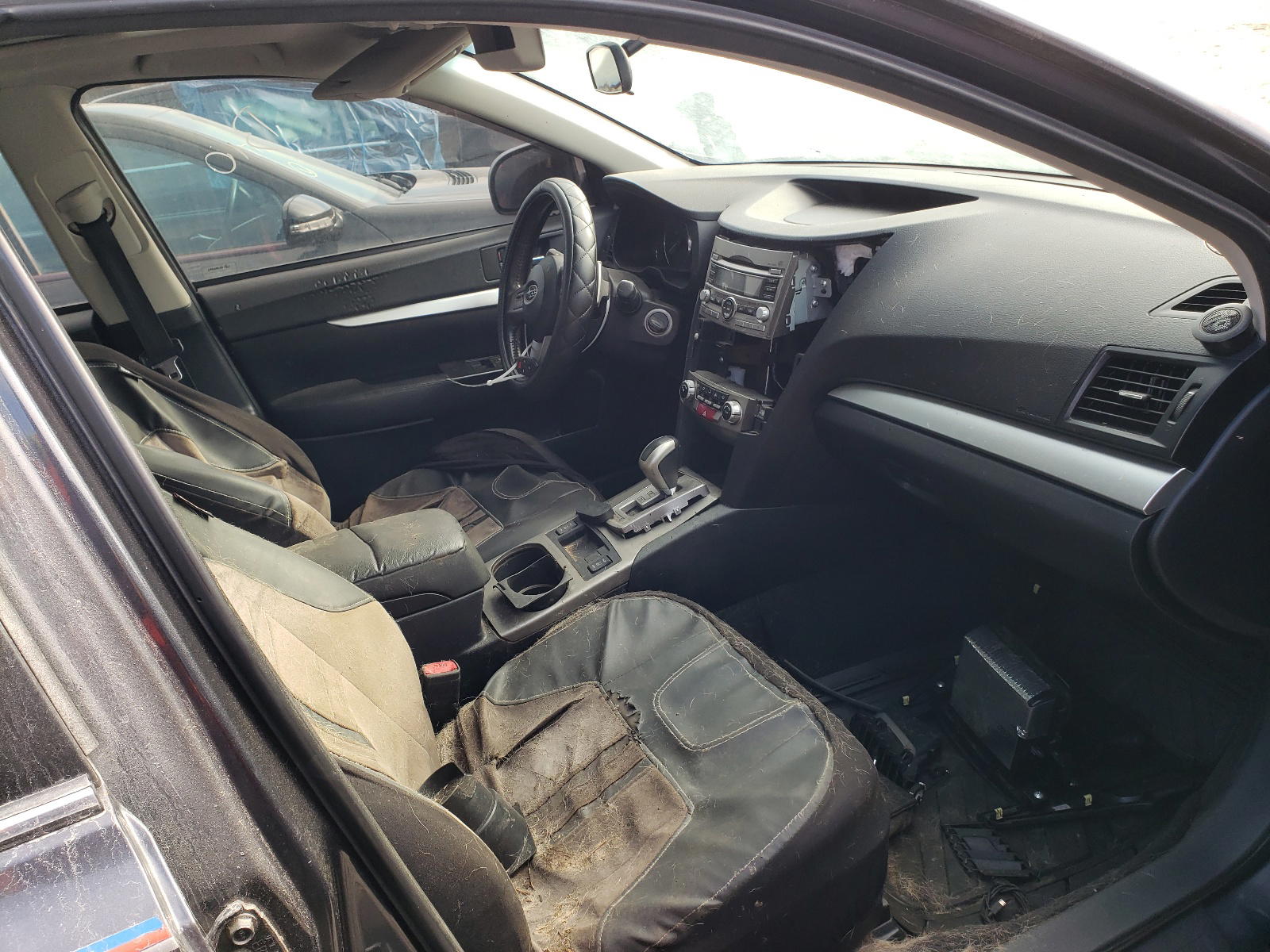 Photo 5 from auction – 2011 SUBARU LEGACY 2.5 with VIN 4S3BMBG65B3227527