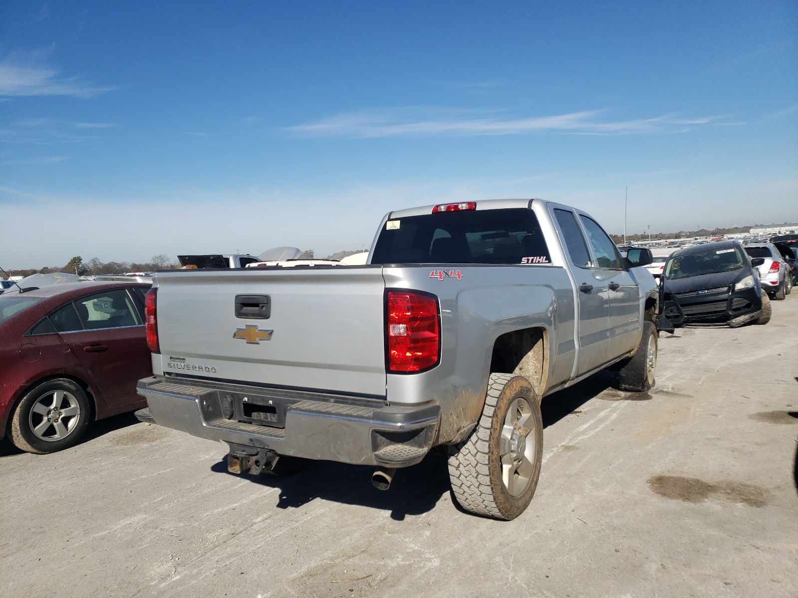 Photo 4 from auction – 2018 CHEVROLET SILVERADO with VIN 1GC2KUEG8JZ252480