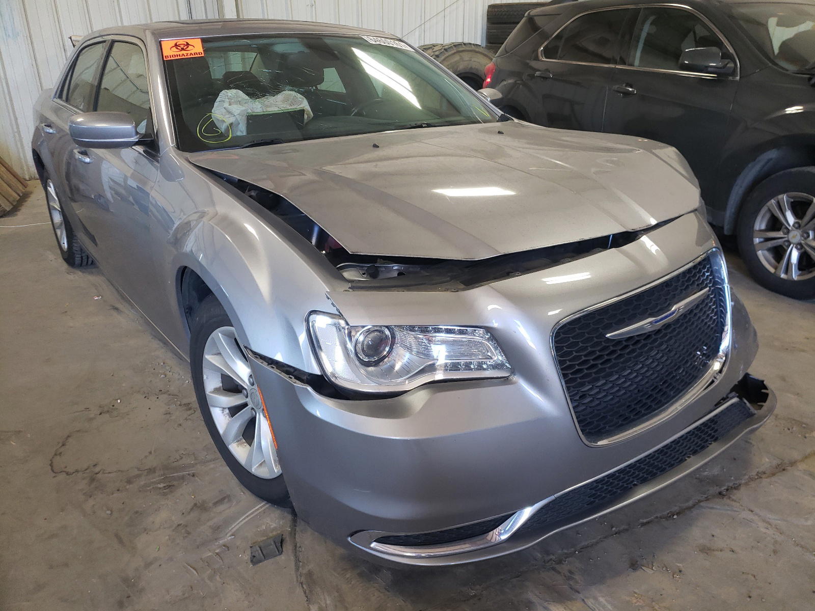 CHRYSLER 300 2015 with VIN 2C3CCAAG7FH796504 - Photo from auction