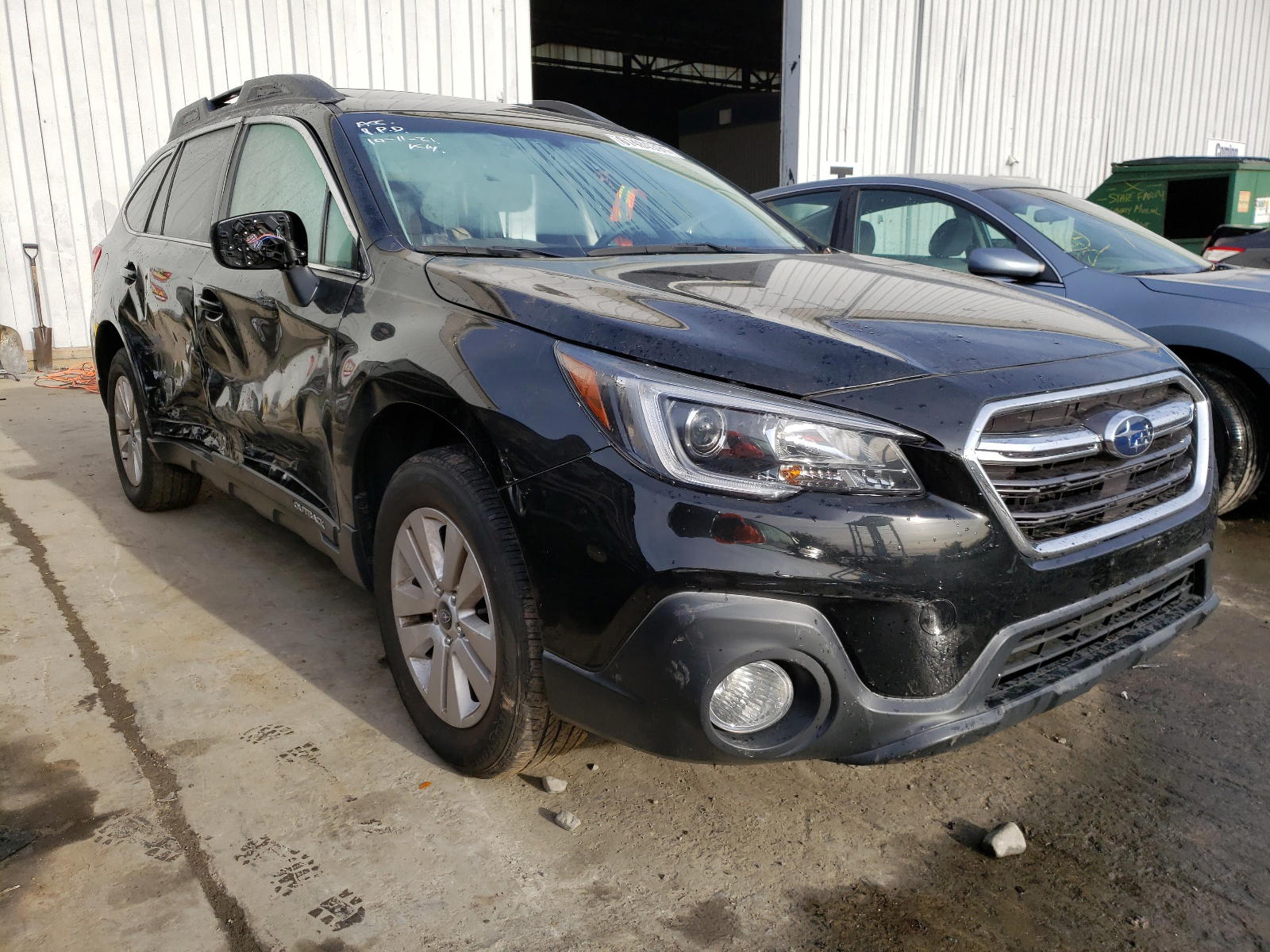 SUBARU OUTBACK 2. 2018 with VIN 4S4BSADC7J3203654 - Photo from auction