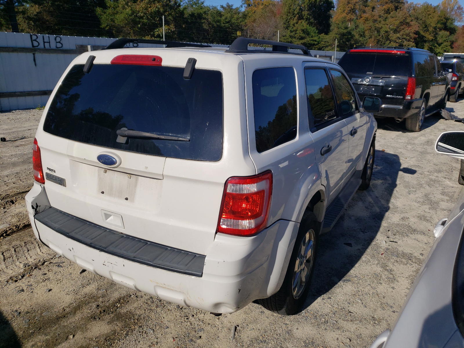 Photo 4 from auction – 2010 FORD ESCAPE XLT with VIN 1FMCU9D71AKA78690