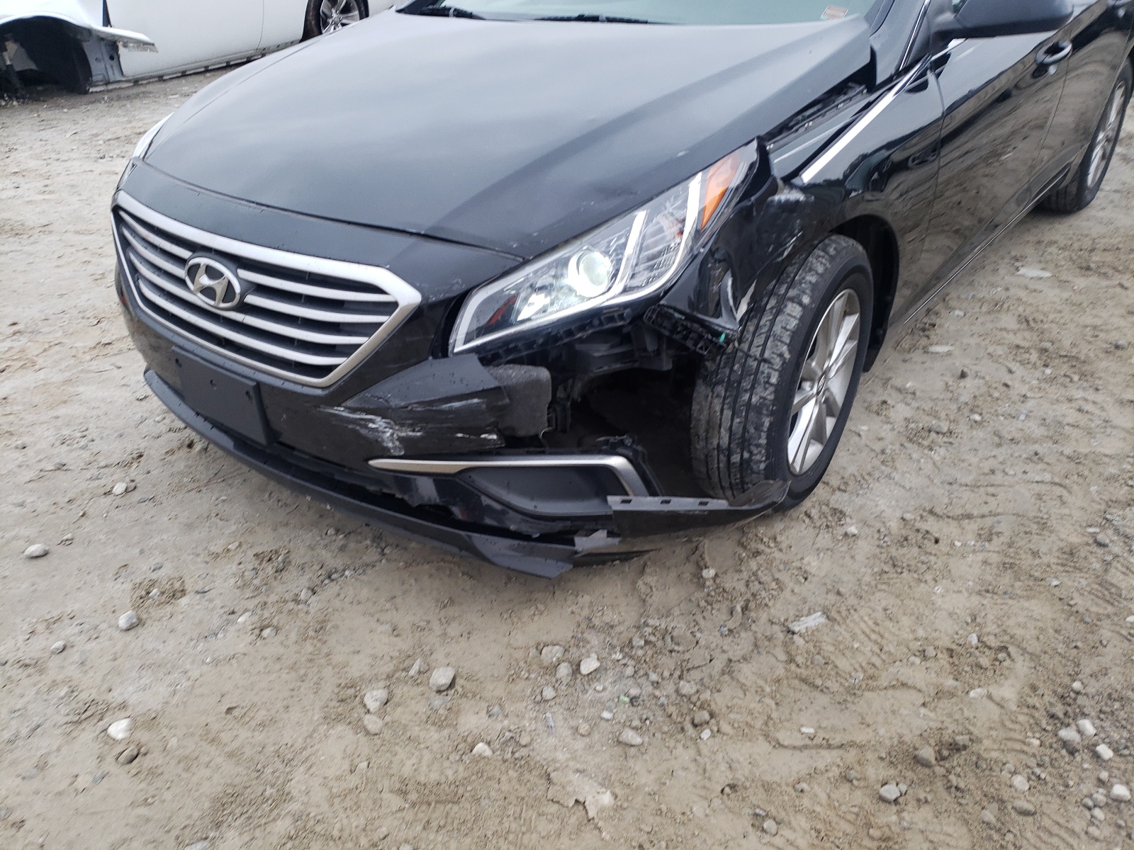 Photo 9 from auction – 2017 HYUNDAI SONATA SE with VIN 5NPE24AF1HH514173
