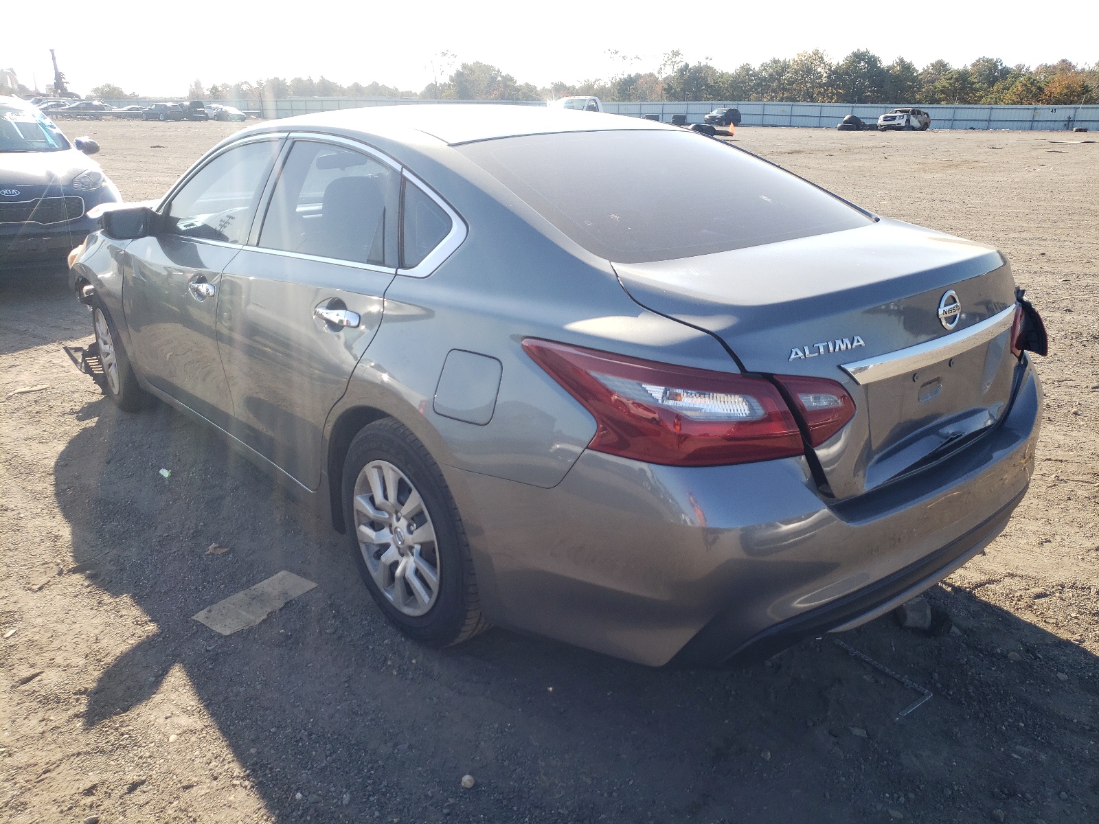 Photo 3 from auction – 2018 NISSAN ALTIMA 2.5 with VIN 1N4AL3AP2JC130988