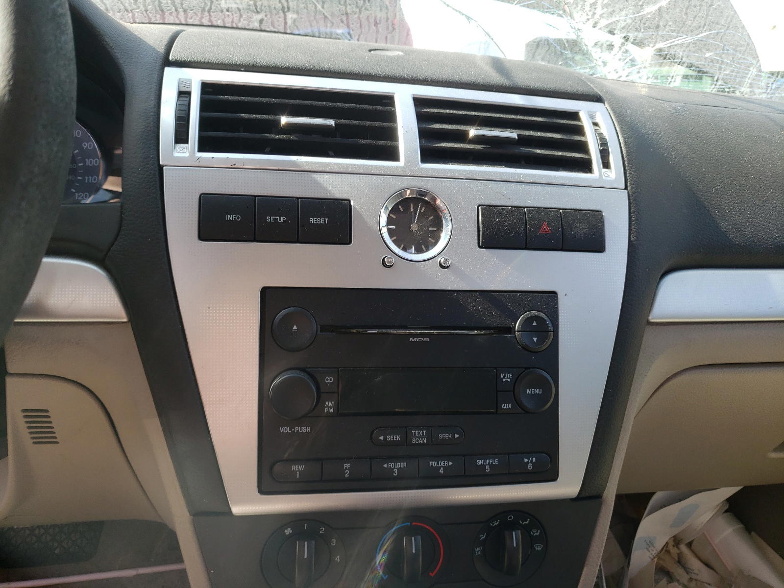 Photo 9 from auction – 2007 MERCURY MILAN with VIN 3MEHM07Z07R655151