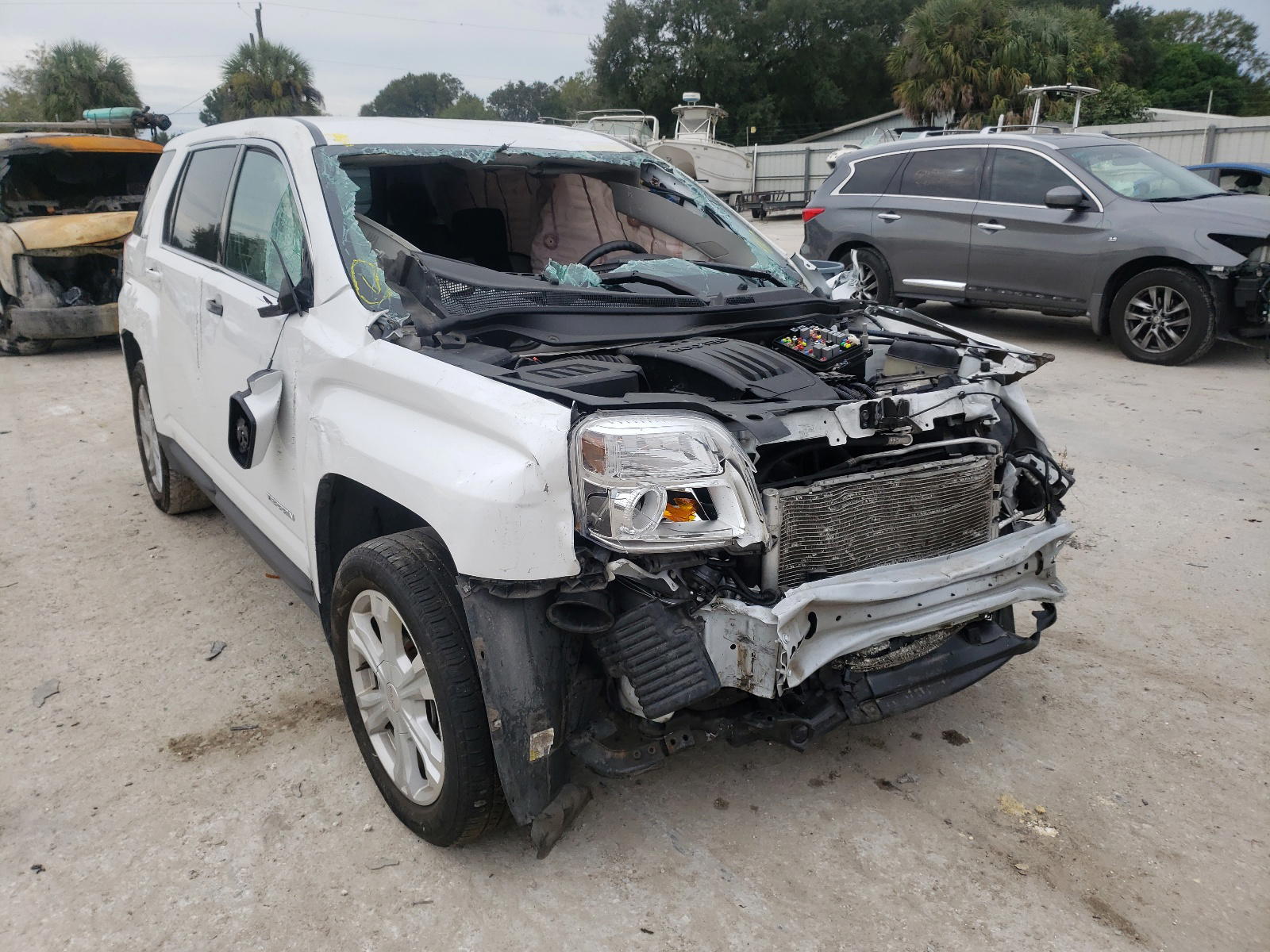 Photo 14 from auction – 2017 GMC TERRAIN SL with VIN 2GKALMEK3H6334690