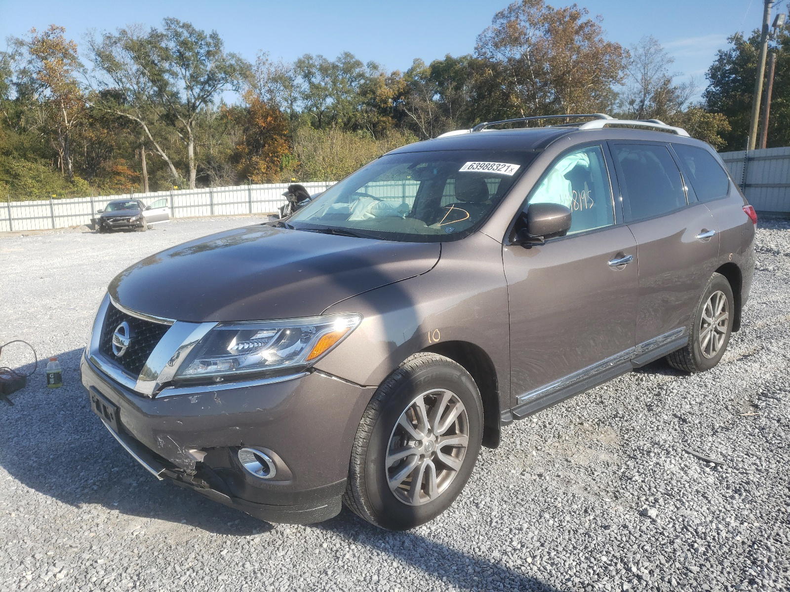Photo 2 from auction – 2015 NISSAN PATHFINDER with VIN 5N1AR2MN5FC625122