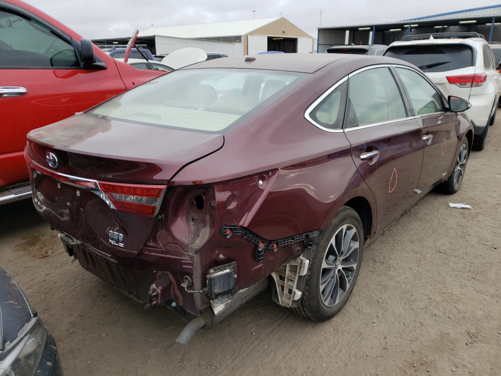 Photo 4 from auction – 2016 TOYOTA AVALON HYB with VIN 4T1BD1EB5GU055748