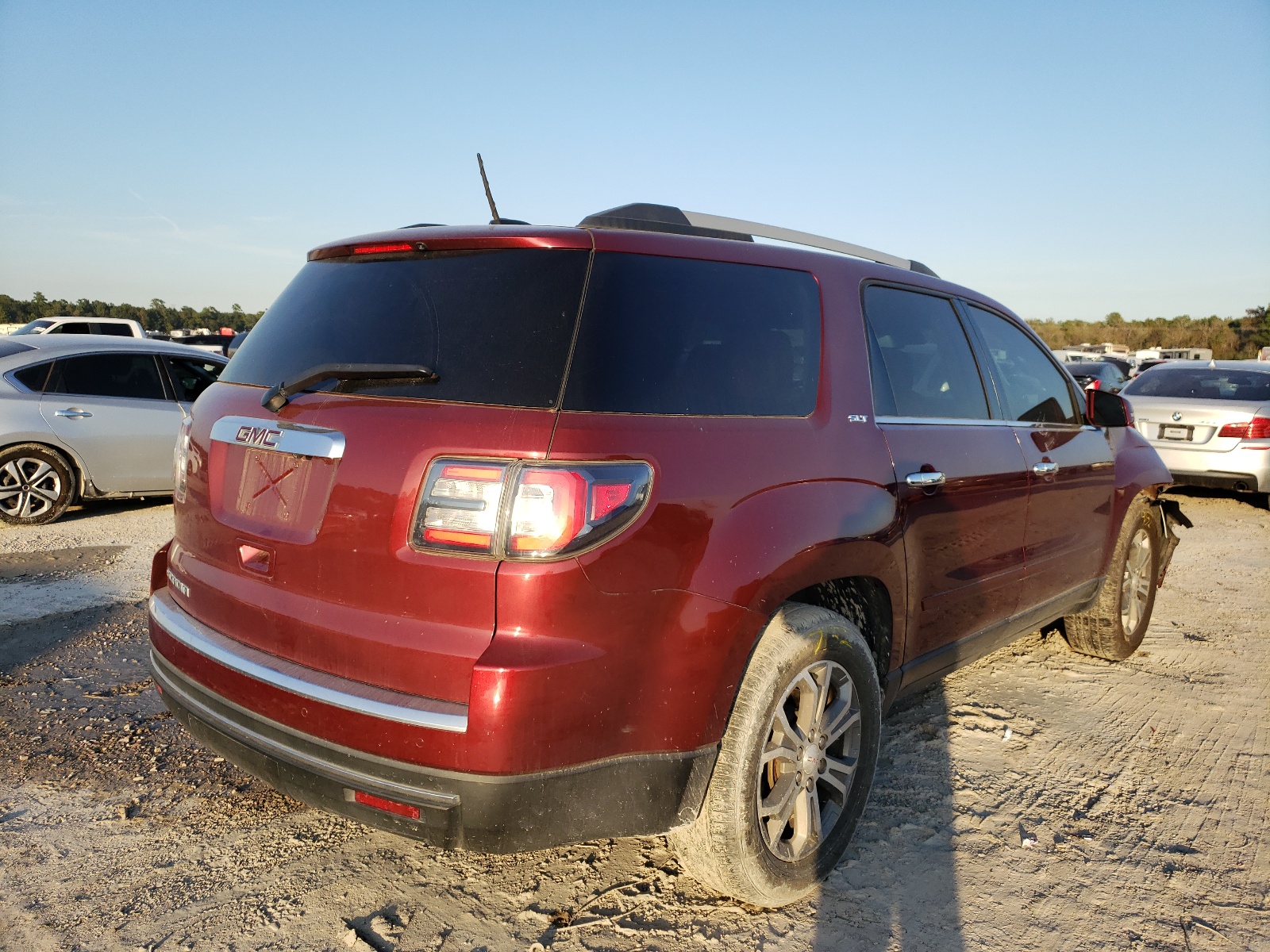 Photo 4 from auction – 2016 GMC ACADIA SLT with VIN 1GKKRSKDXGJ162320