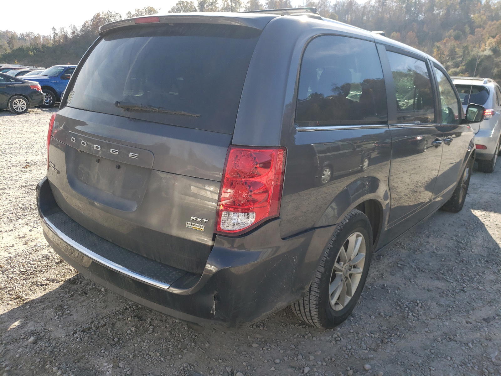 Photo 4 from auction – 2019 DODGE GRAND CARA with VIN 2C4RDGCG1KR511643