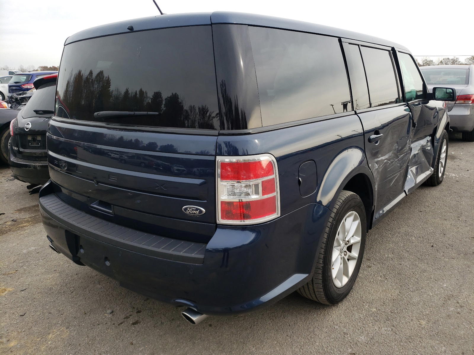 Photo 4 from auction – 2017 FORD FLEX with VIN 2FMGK5B83HBA04140