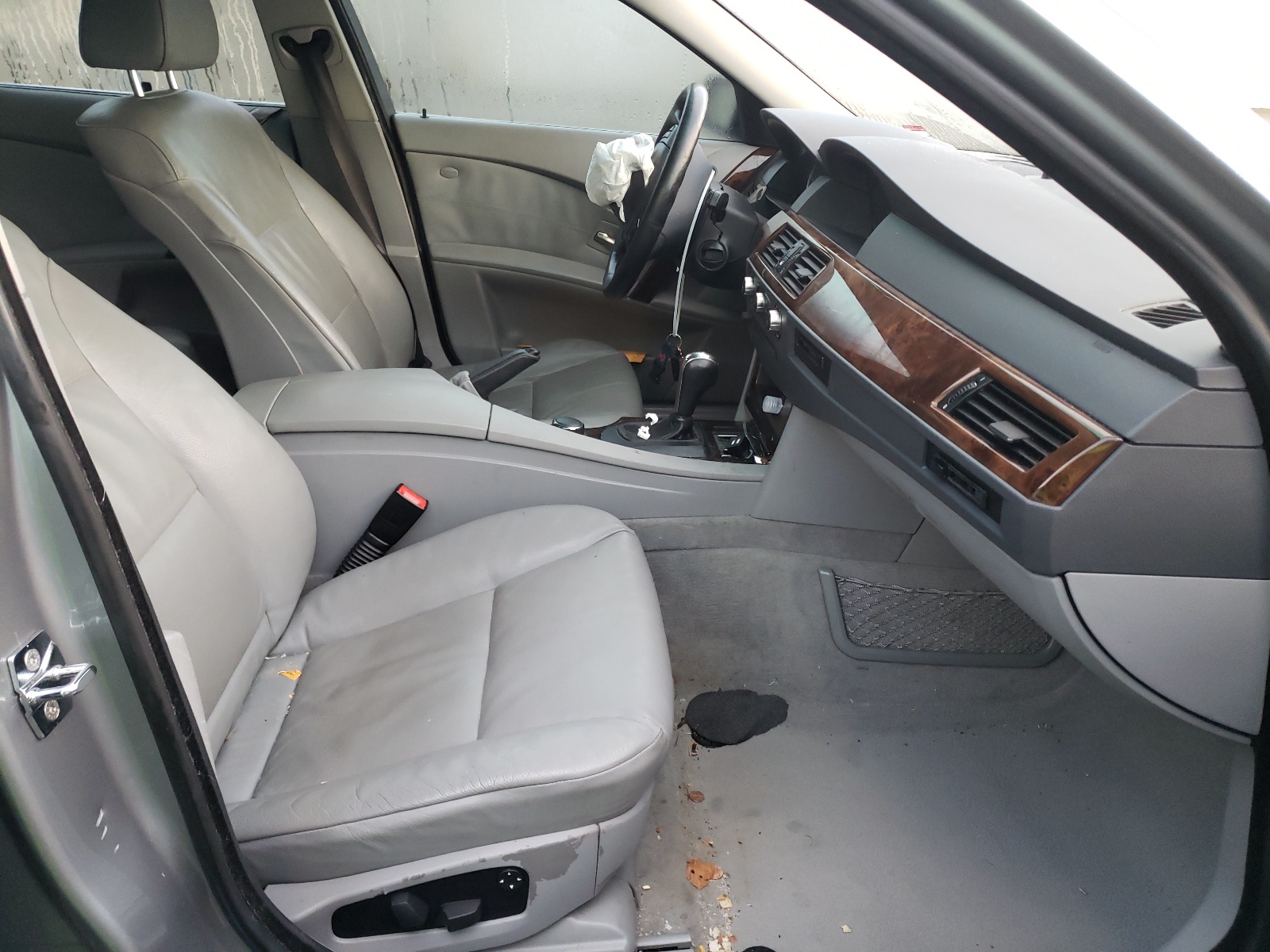 Photo 5 from auction – 2007 BMW 530 XI with VIN WBANF73507CU27642