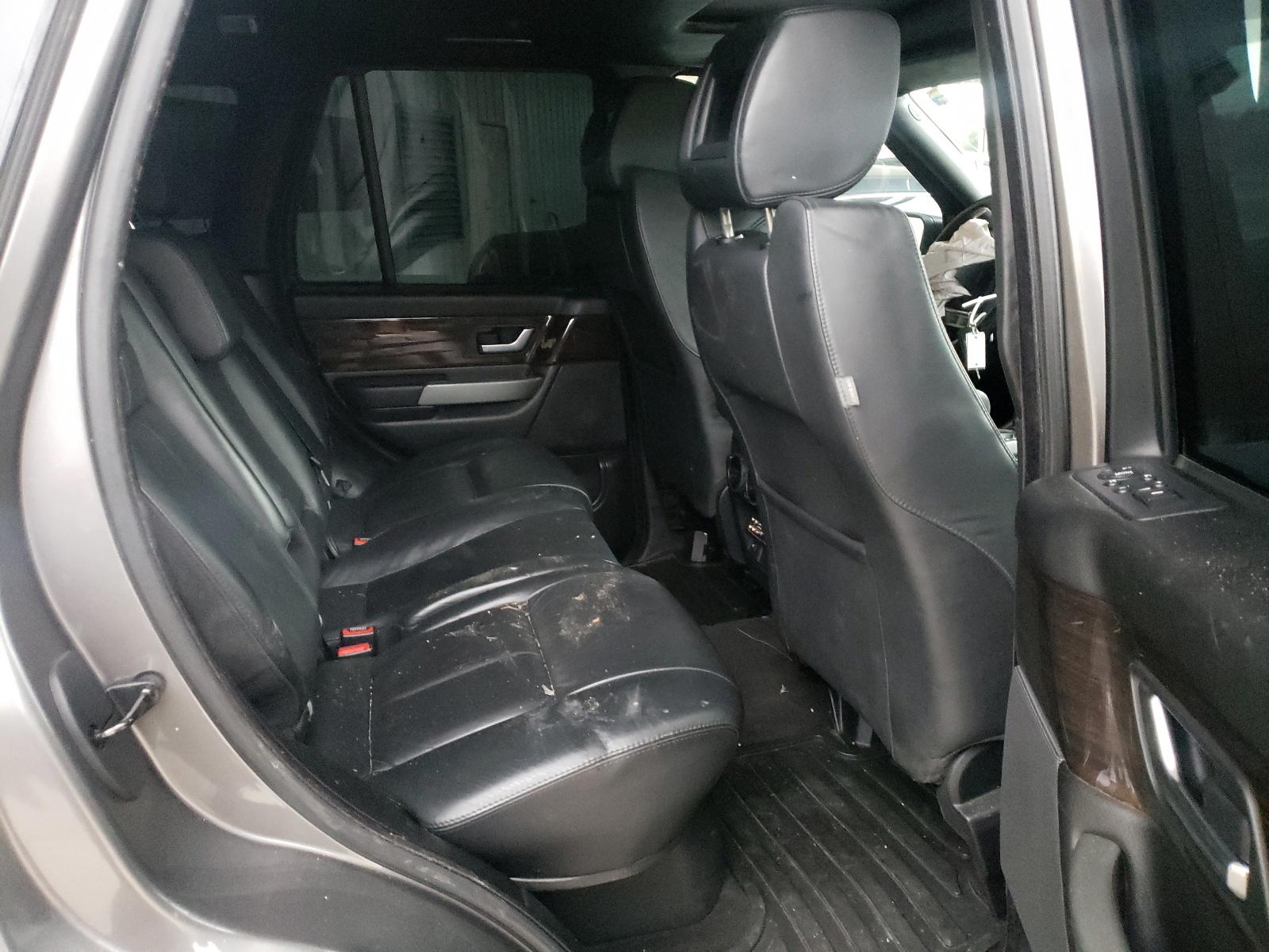 Photo 6 from auction – 2008 LAND ROVER RANGE ROVE with VIN SALSH23478A122669
