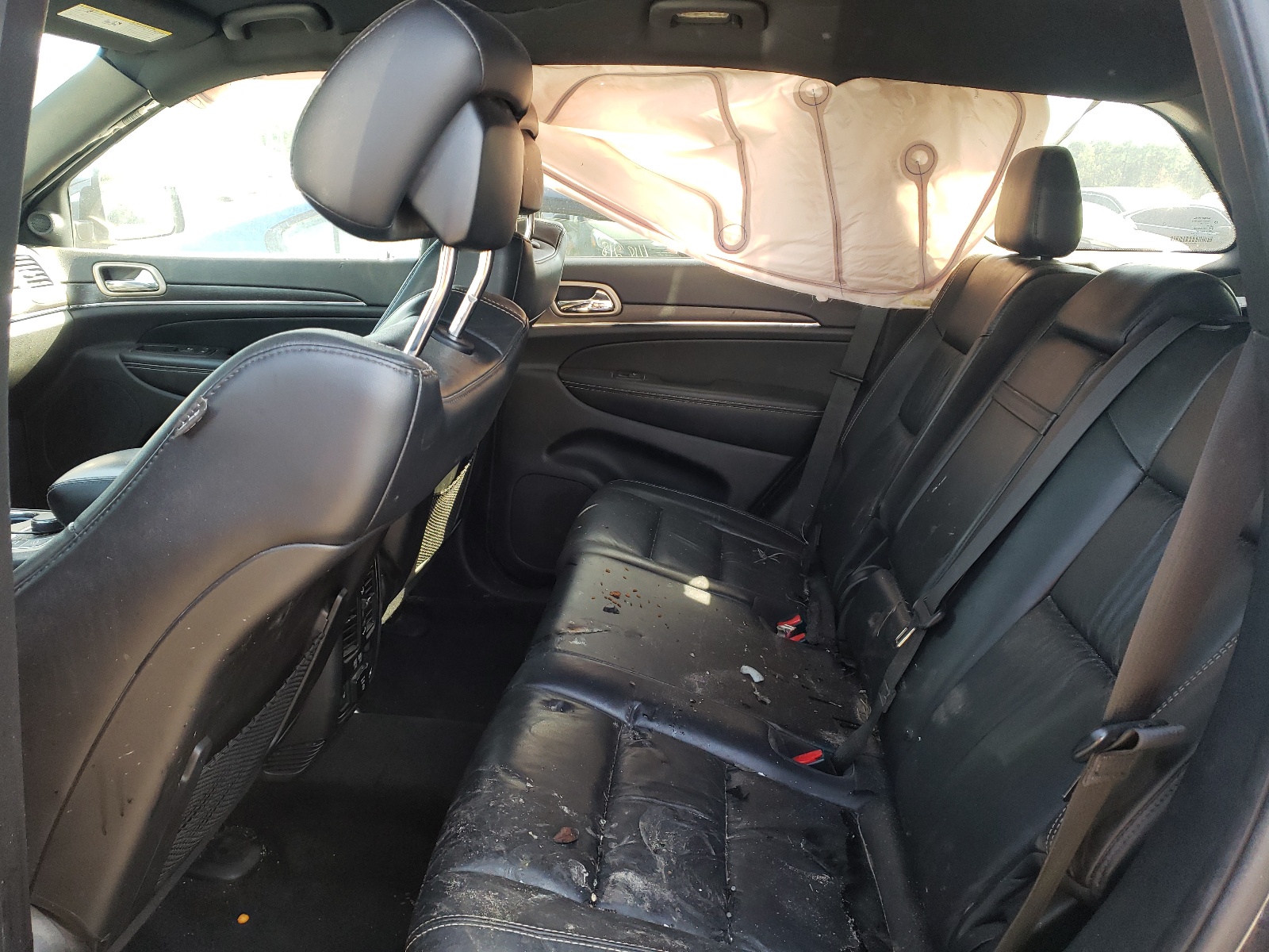 Photo 6 from auction – 2015 JEEP GRAND CHER with VIN 1C4RJFBG3FC691825