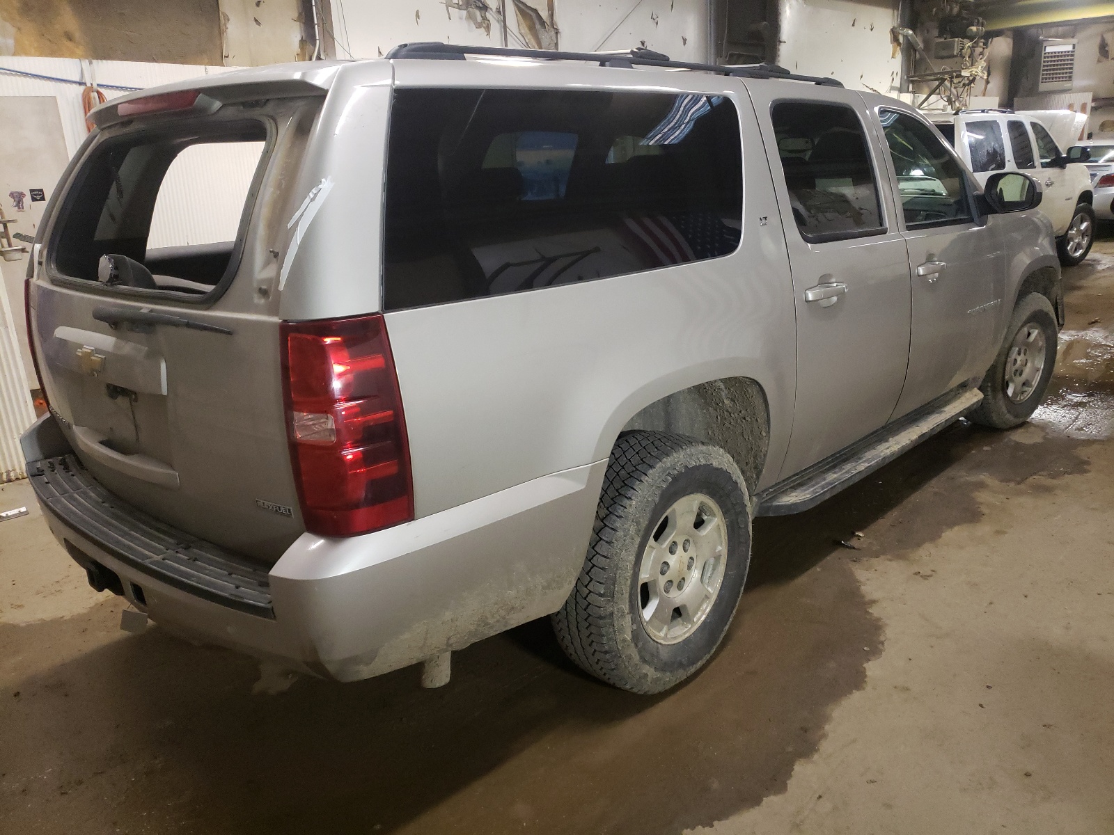 Photo 4 from auction – 2008 CHEVROLET SUBURBAN K with VIN 1GNFK16338J147633