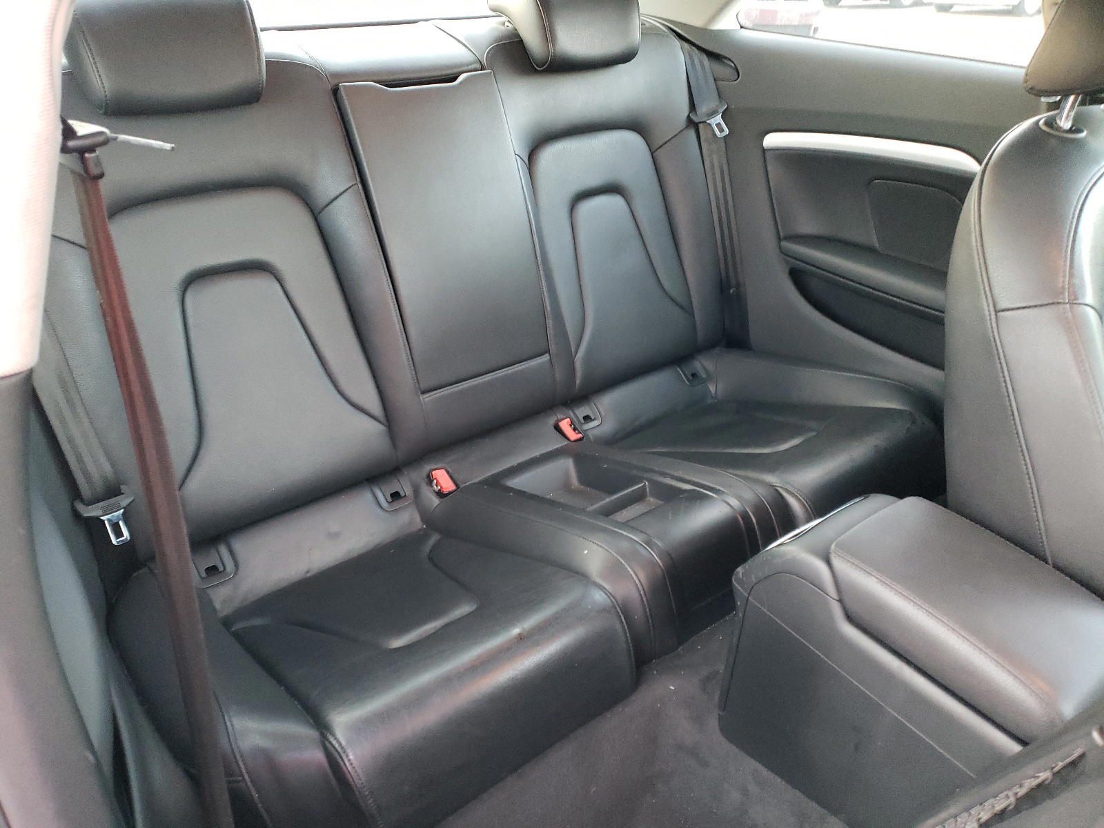 Photo 6 from auction – 2012 AUDI A5 PREMIUM with VIN WAUCFAFR3CA013943