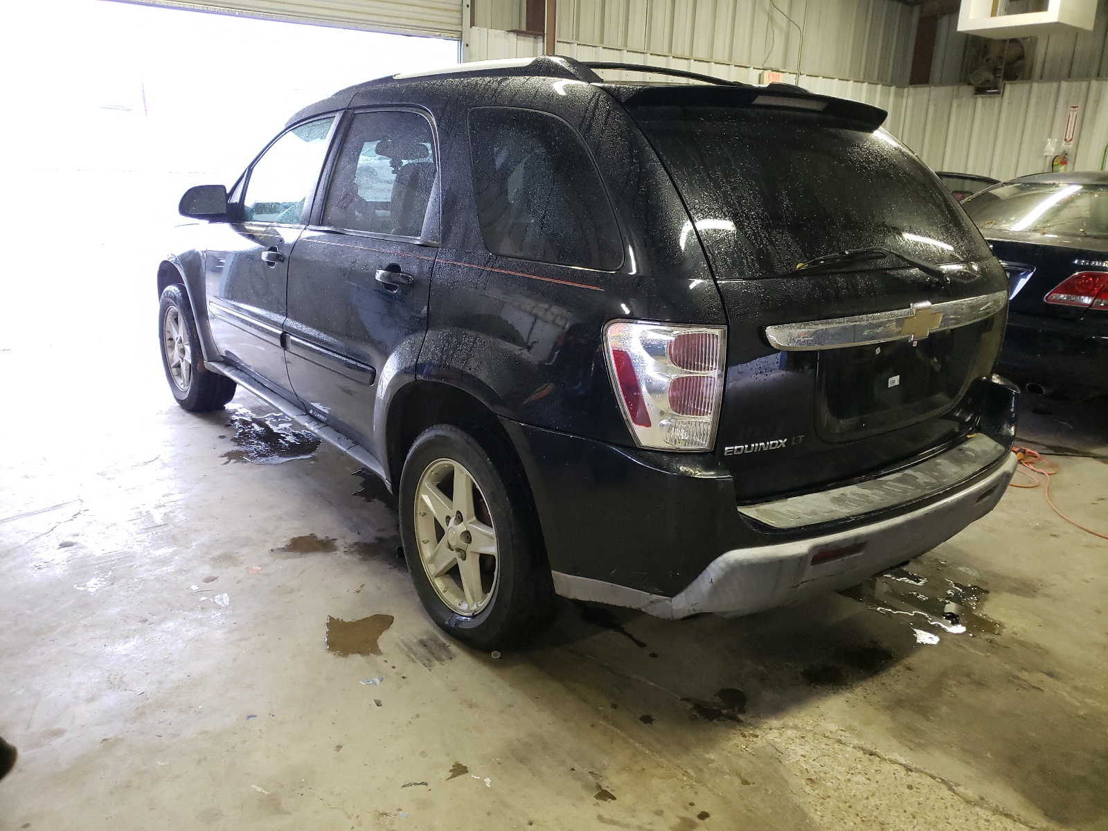 Zdjęcie 3 z aukcji – 2005 CHEVROLET EQUINOX LT z VIN 2CNDL73F356040732