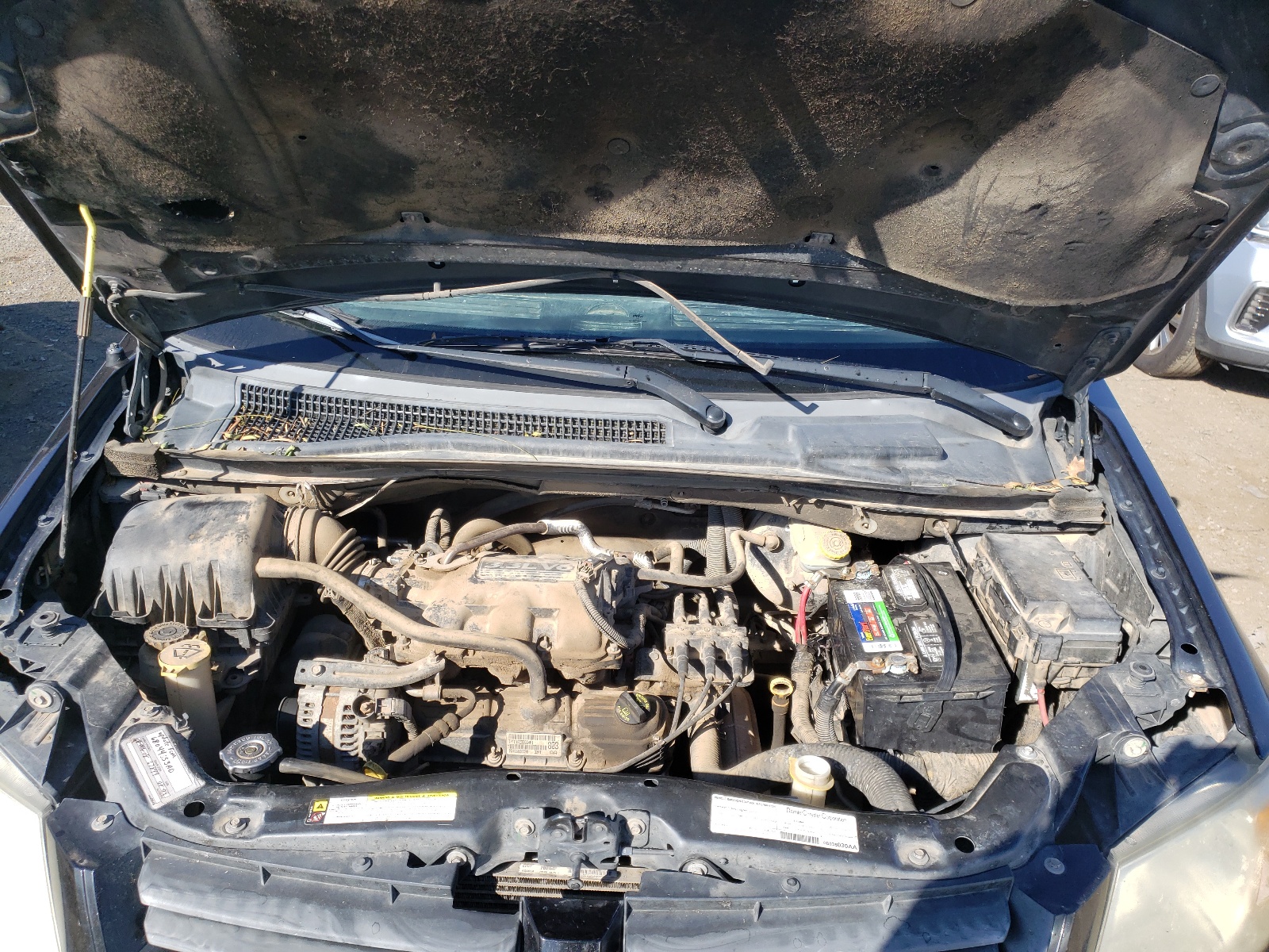 Photo 7 from auction – 2008 DODGE GRAND CARA with VIN 2D8HN44H38R727972