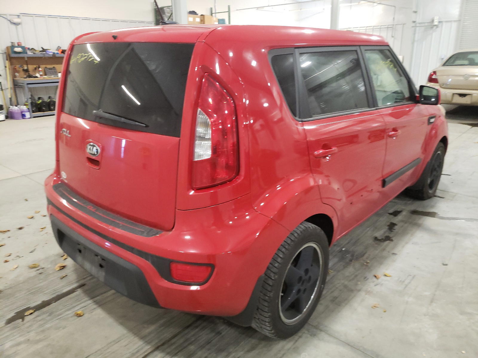 Photo 4 from auction – 2013 KIA SOUL with VIN KNDJT2A58D7626958