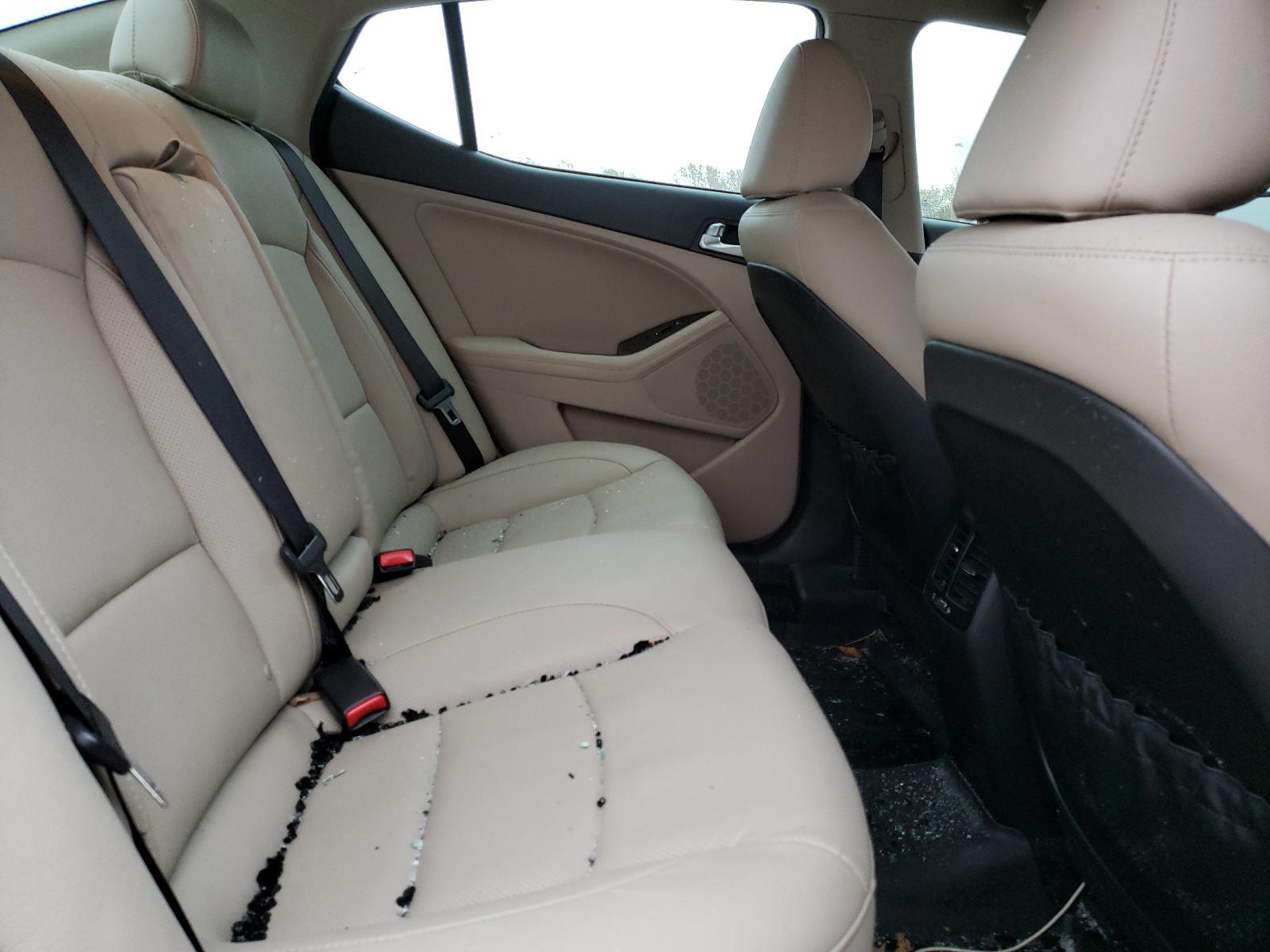 Photo 6 from auction – 2015 KIA OPTIMA EX with VIN 5XXGN4A71FG501067