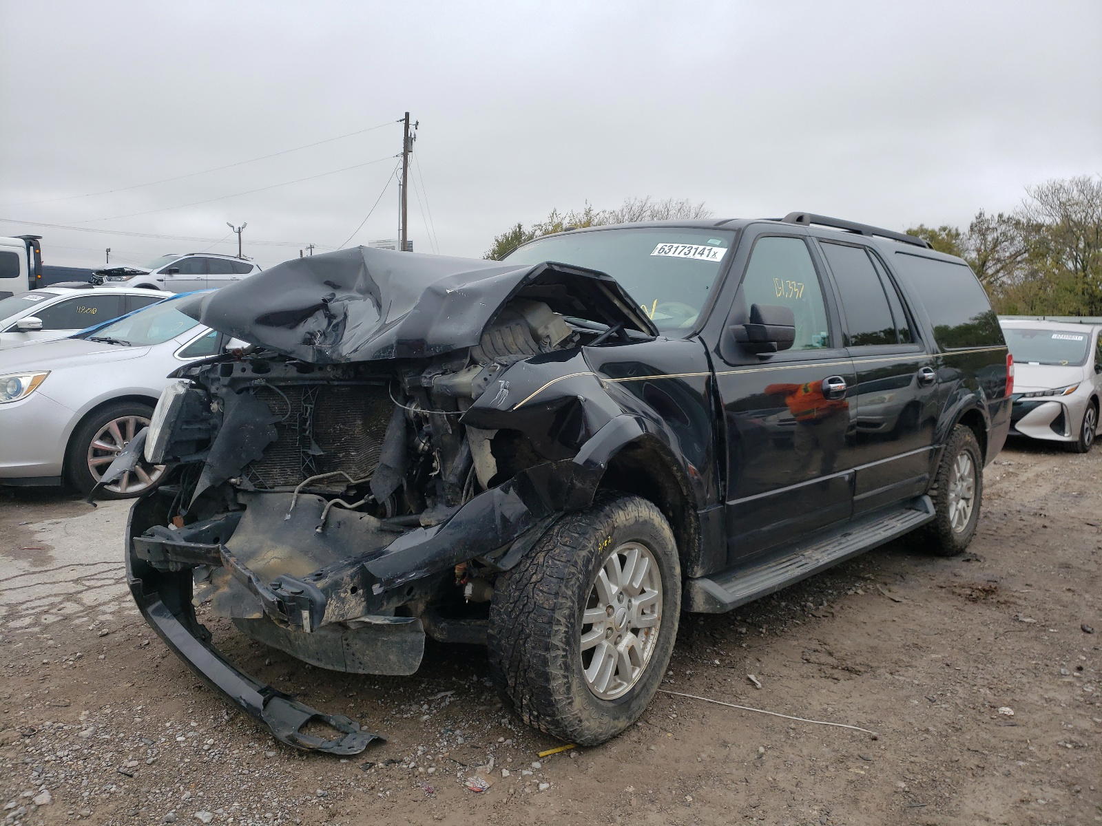 Photo 2 from auction – 2014 FORD EXPEDITION with VIN 1FMJK1H54EEF01029