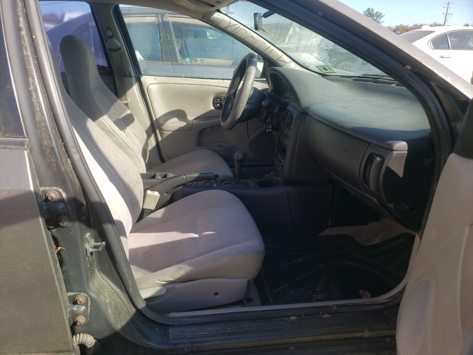 Photo 5 from auction – 2001 SATURN SL1 with VIN 1G8ZH52801Z305313