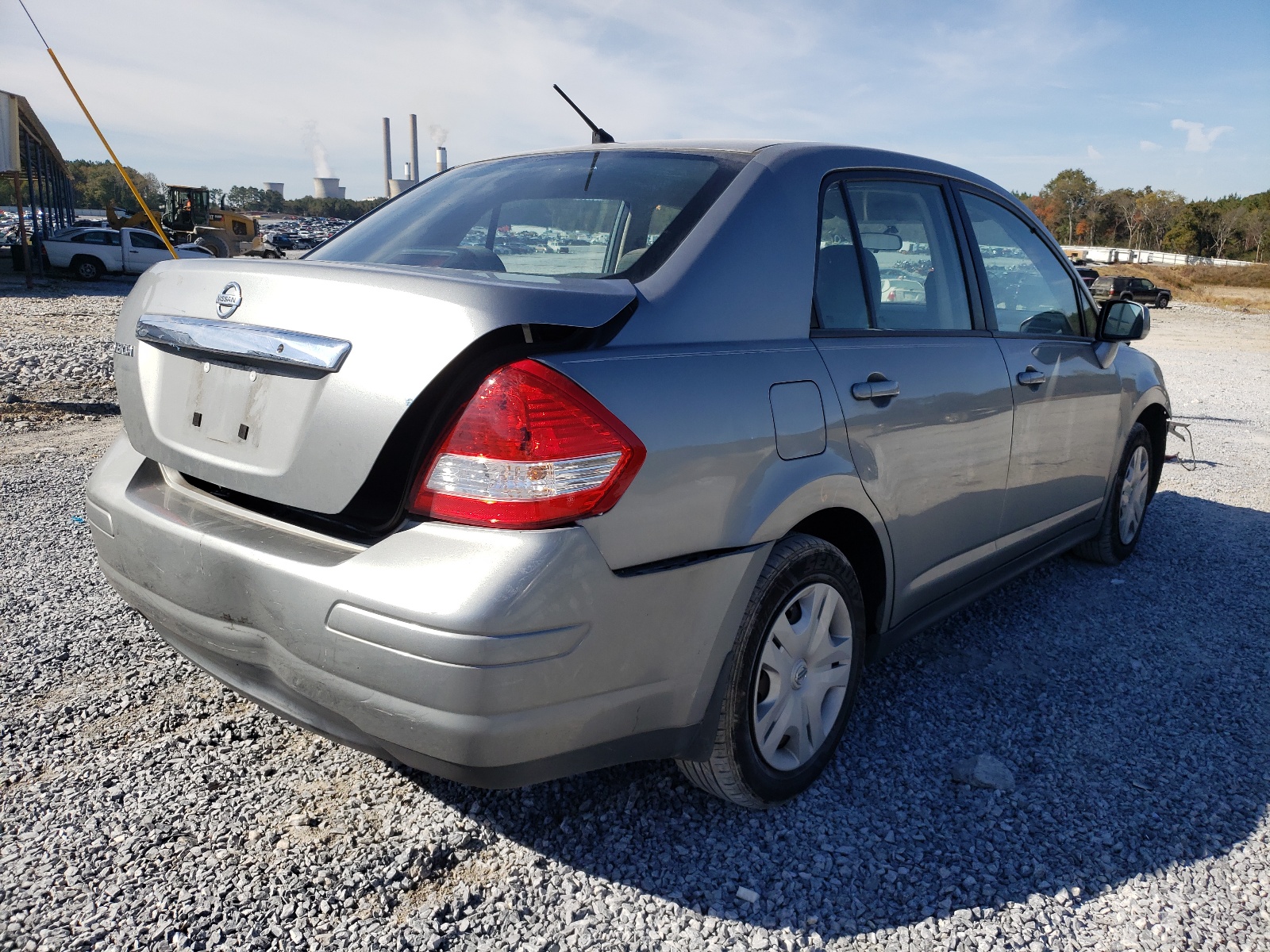 Photo 4 from auction – 2010 NISSAN VERSA S with VIN 3N1BC1AP8AL467823
