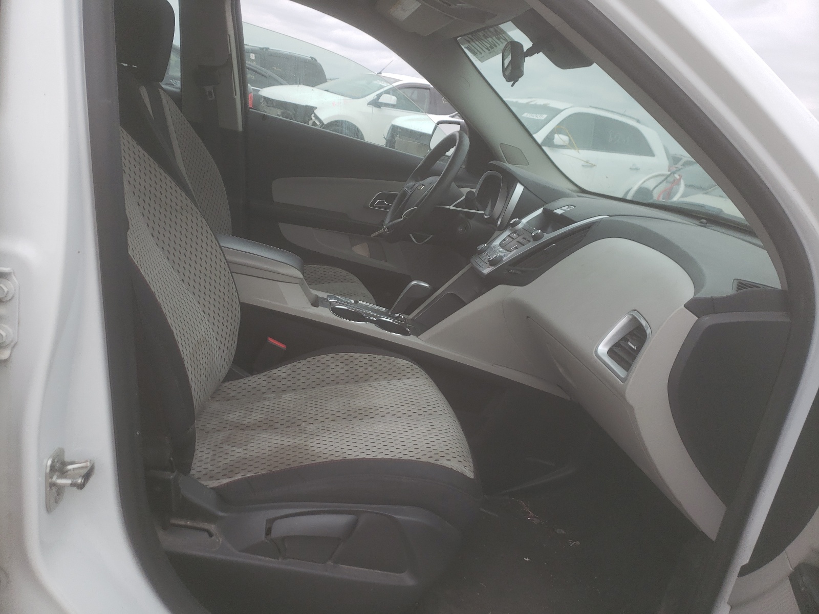 Photo 5 from auction – 2015 CHEVROLET EQUINOX LS with VIN 1GNALAEK9FZ124761