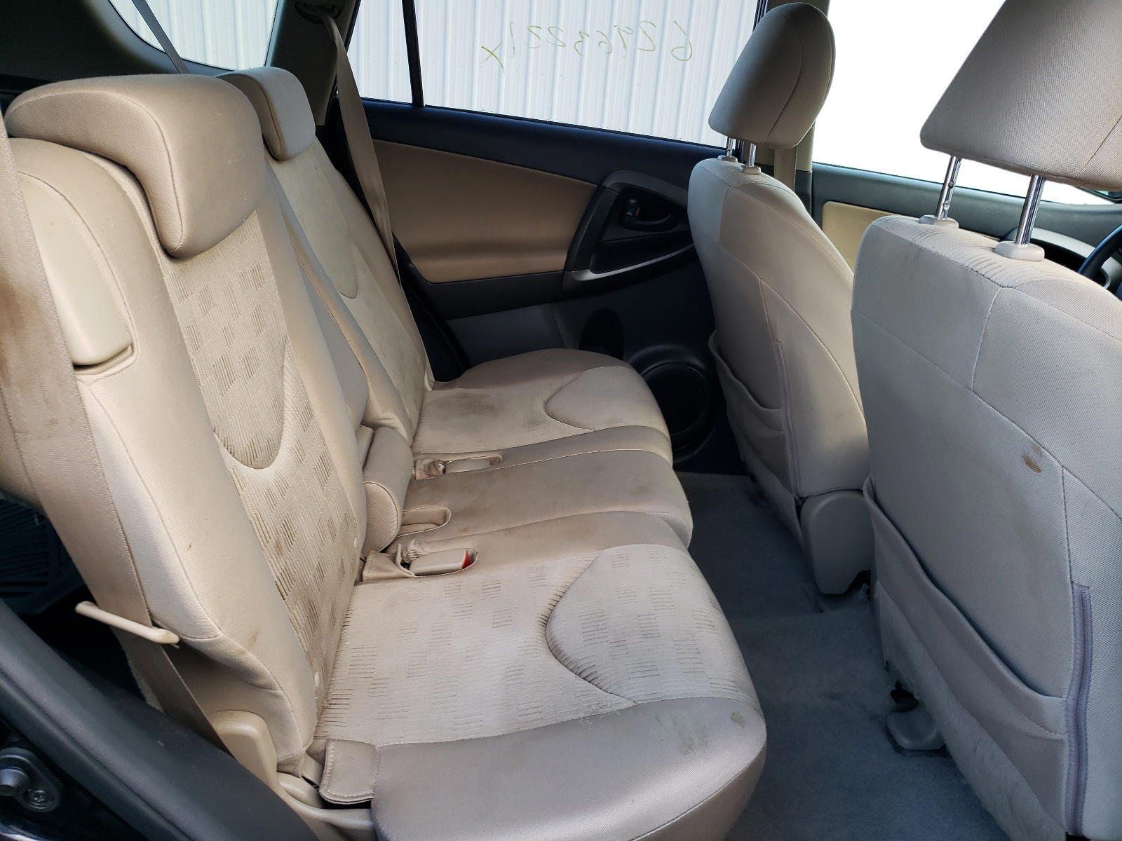 Photo 6 from auction – 2010 TOYOTA RAV4 with VIN JTMZF4DVXAD024898