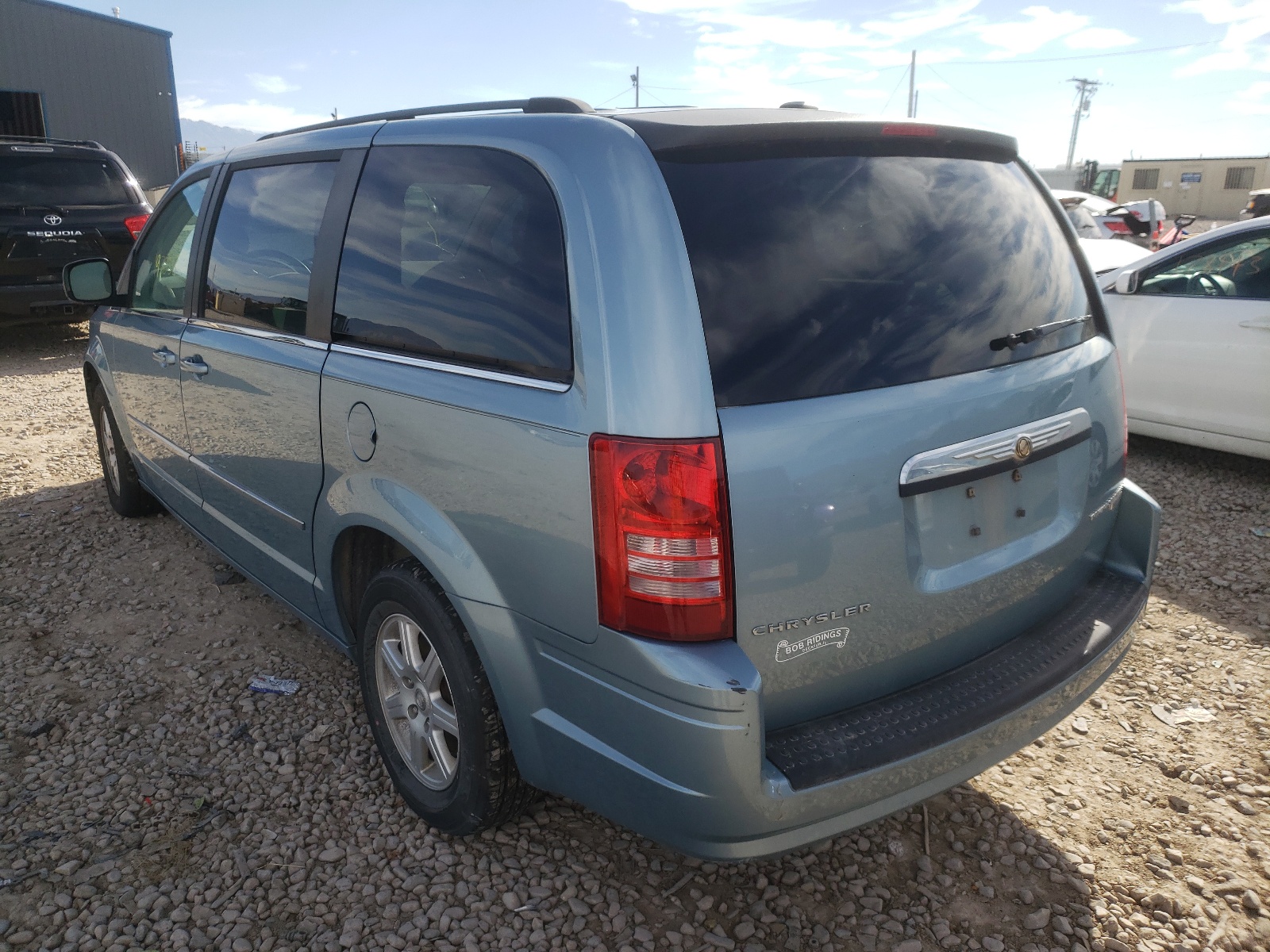 Photo 3 from auction – 2010 CHRYSLER TOWN & COU with VIN 2A4RR5D18AR284573