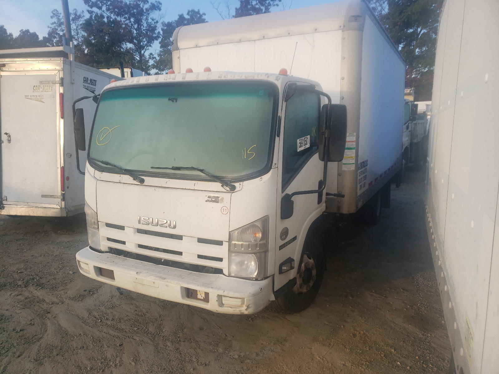 Photo 2 from auction – 2011 ISUZU NPR with VIN JALC4W161B7002243