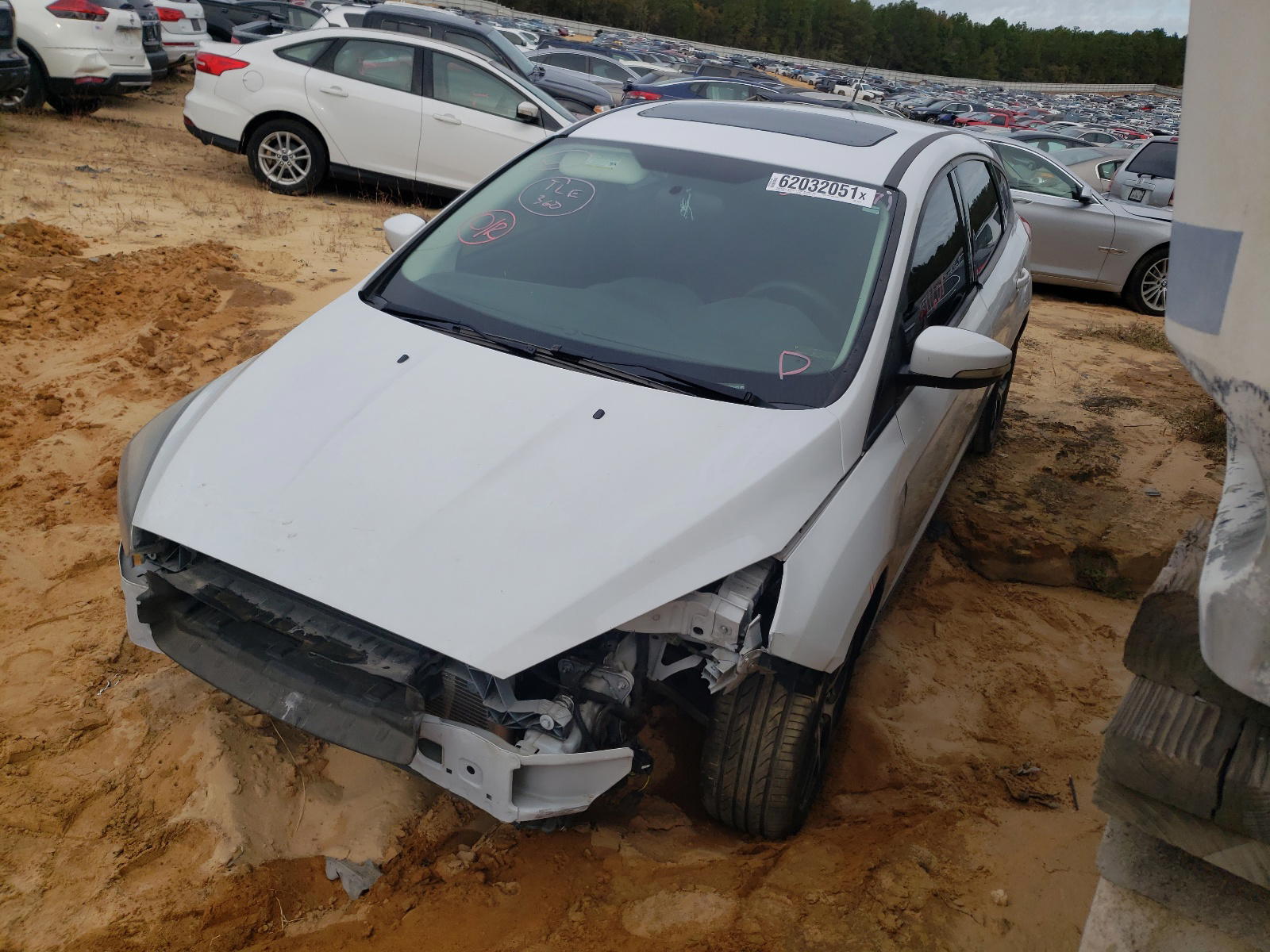 Photo 2 from auction – 2017 FORD FOCUS SEL with VIN 1FADP3M20HL224721