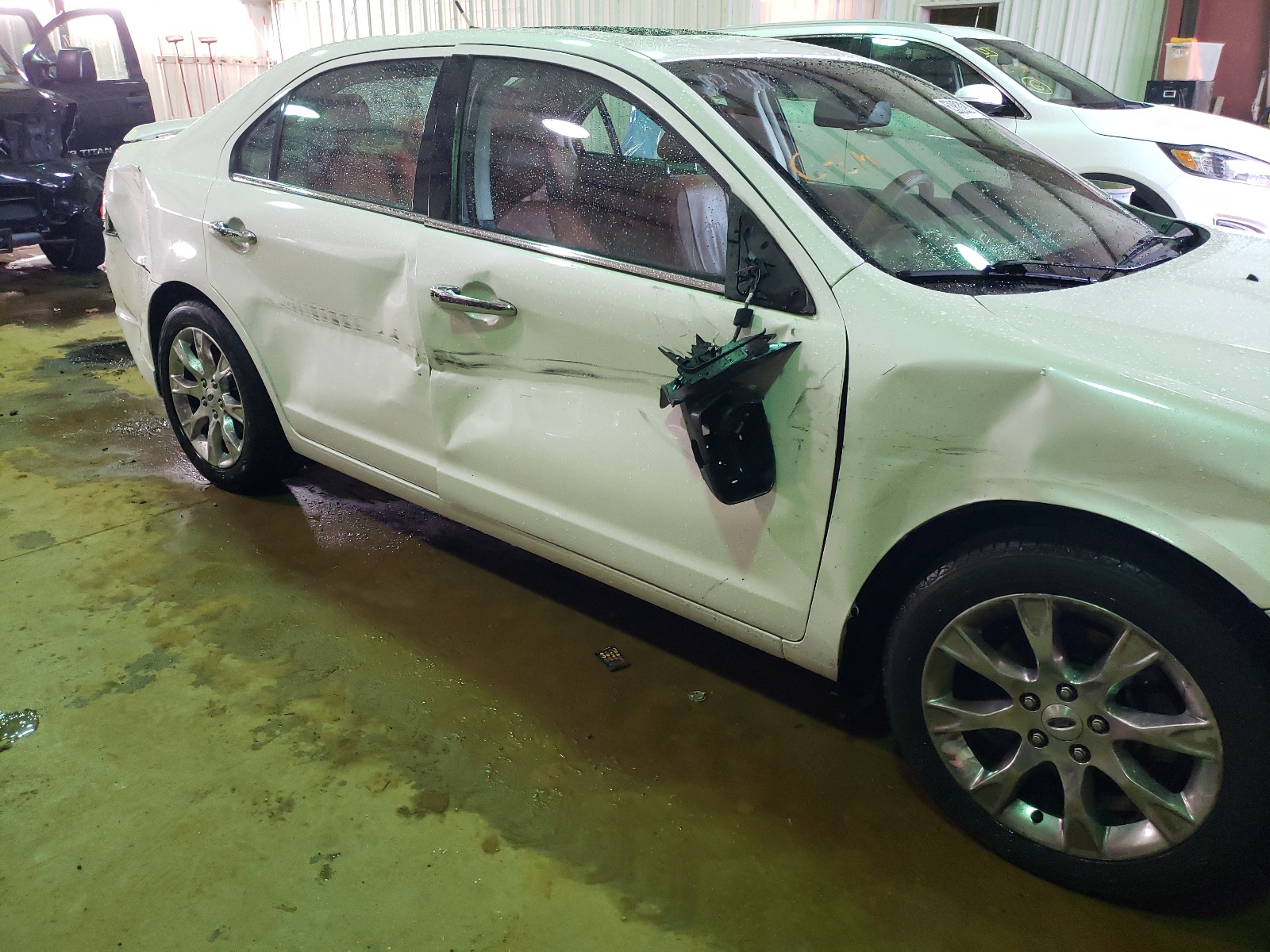 Photo 9 from auction – 2011 FORD FUSION SEL with VIN 3FAHP0JA7BR114060