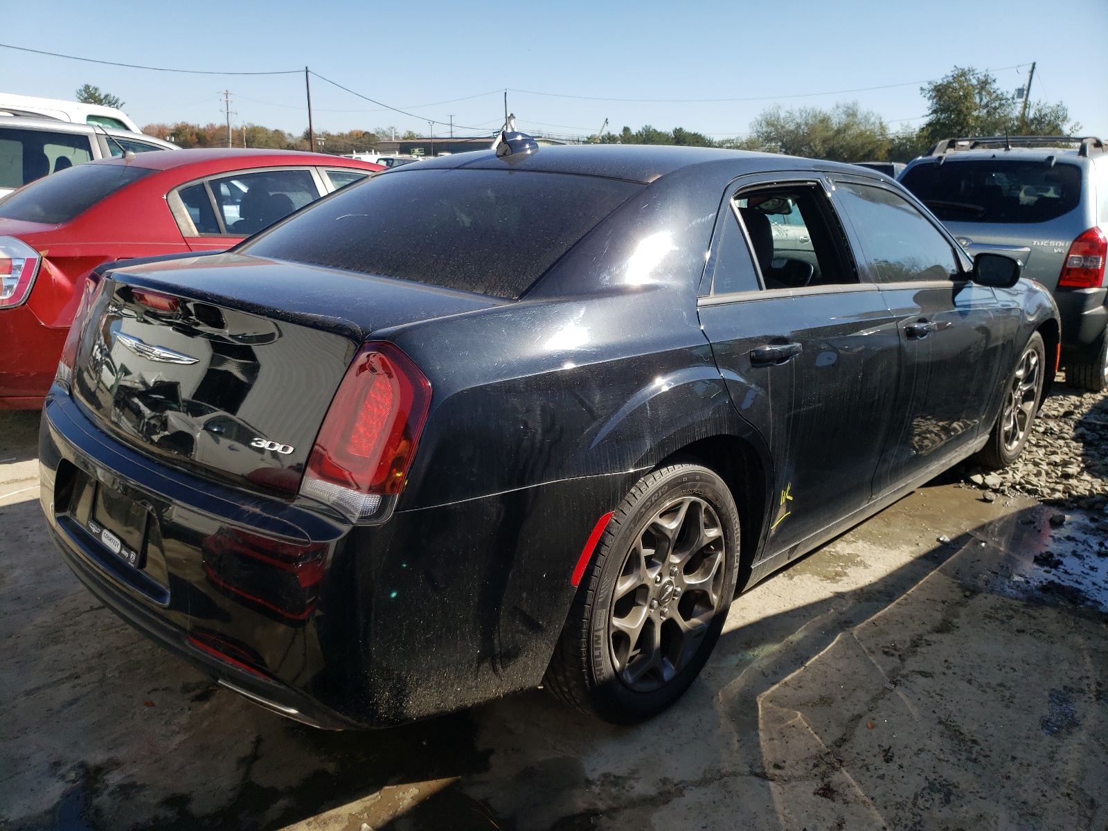 Photo 4 from auction – 2019 CHRYSLER 300 TOURIN with VIN 2C3CCAAG8KH601889