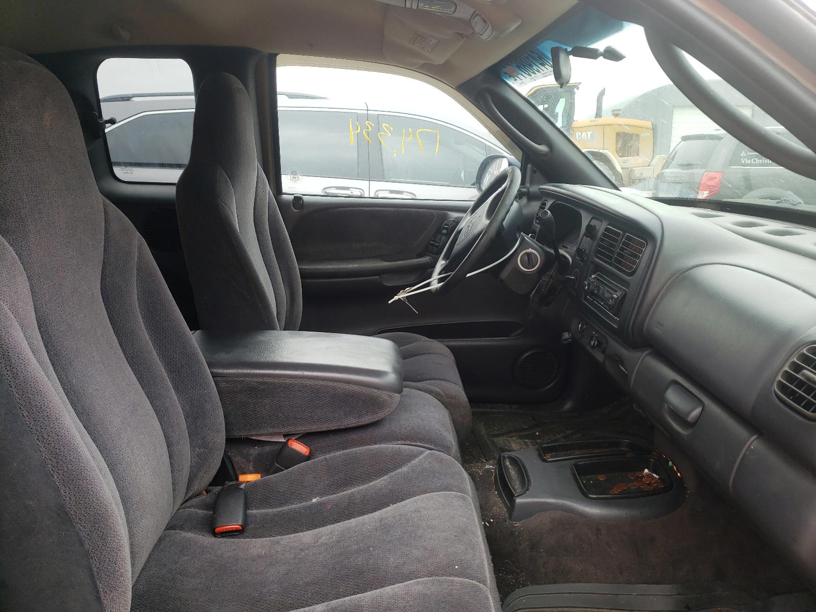 Photo 5 from auction – 2000 DODGE DAKOTA with VIN 1B7GL22X3YS680276