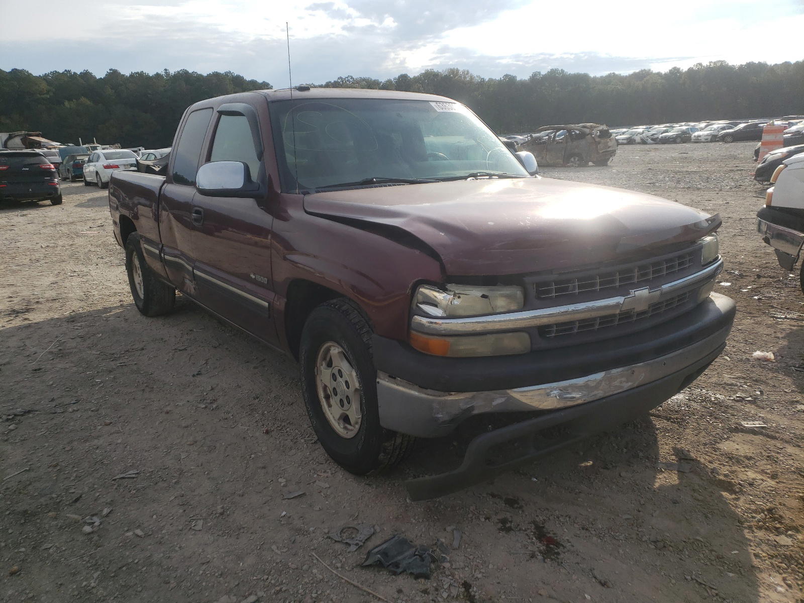 CHEVROLET SILVERADO 2002 with VIN 2GCEC19VX21421913 - Photo from auction