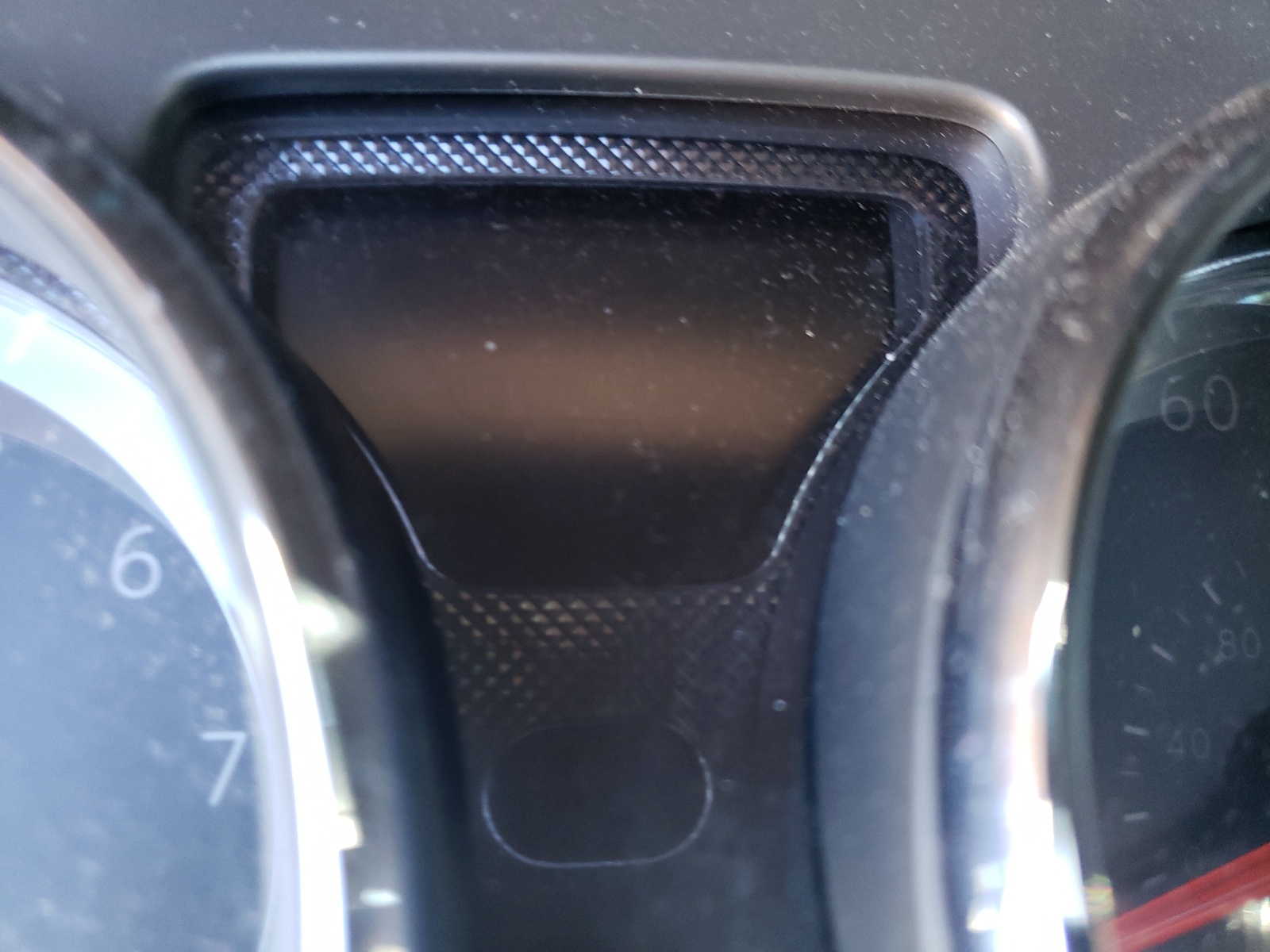 Photo 8 from auction – 2017 NISSAN VERSA S with VIN 3N1CN7AP9HL807850