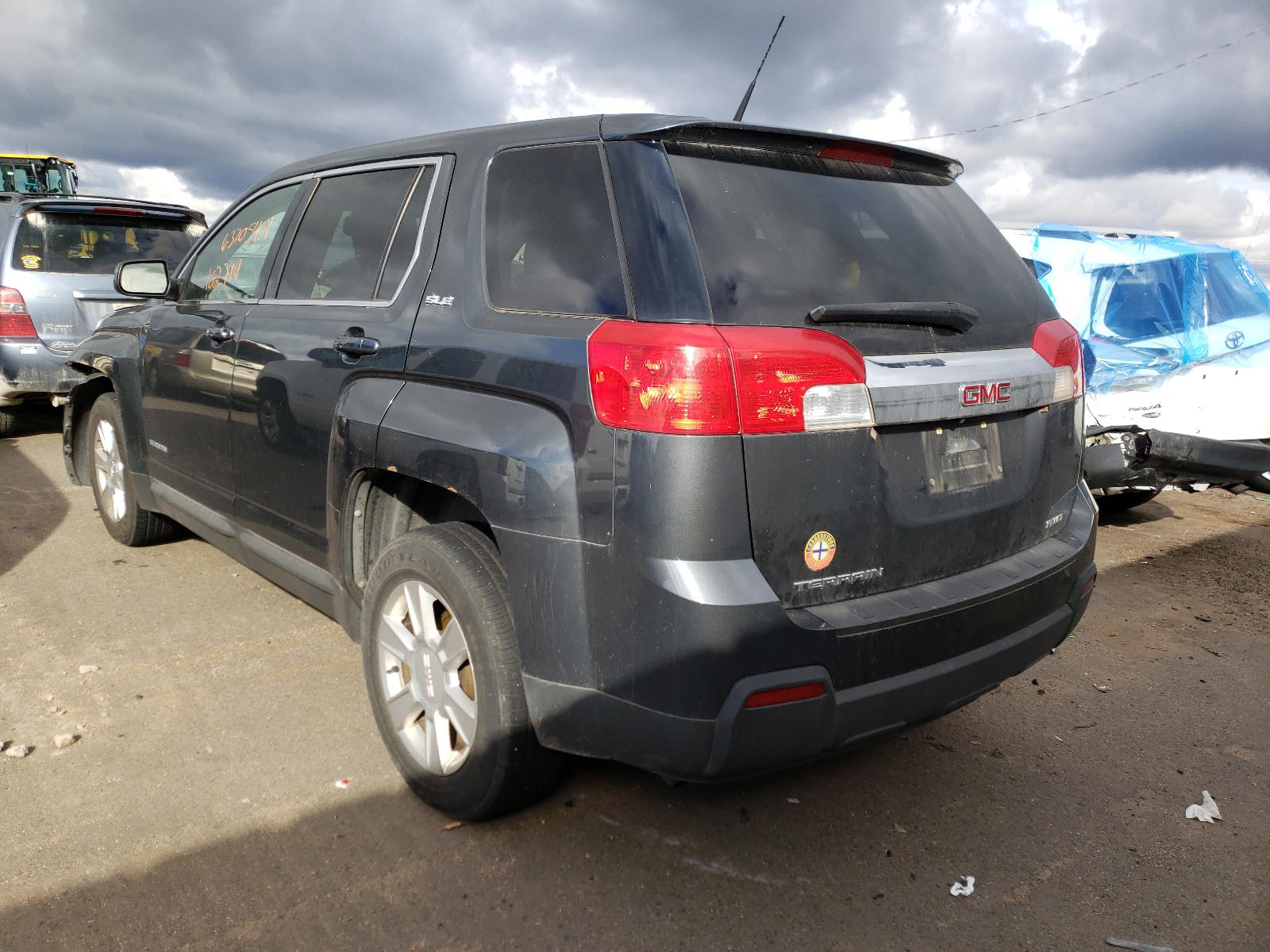 Photo 3 from auction – 2011 GMC TERRAIN SL with VIN 2CTFLREC3B6375761