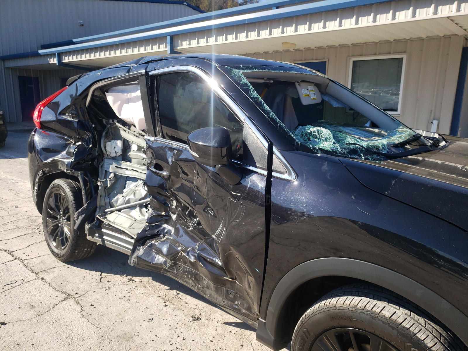 Photo 9 from auction – 2018 MITSUBISHI ECLIPSE CR with VIN JA4AT4AA4JZ050255