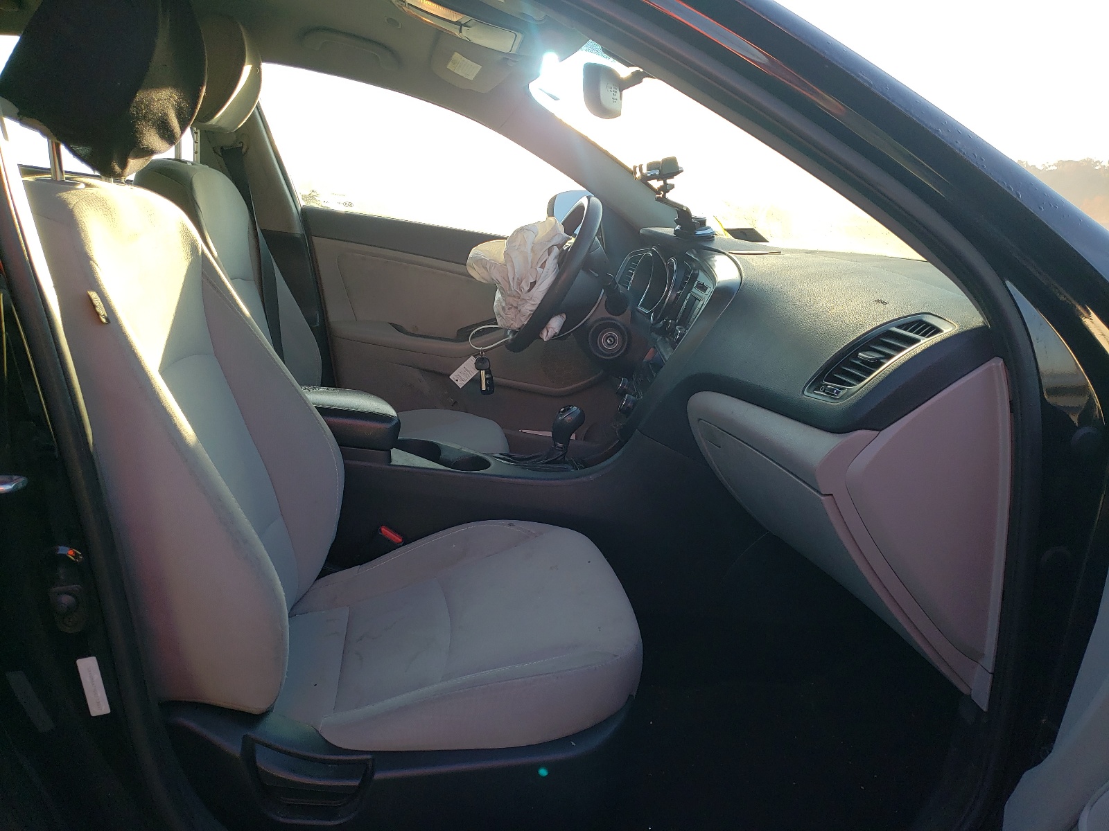 Photo 5 from auction – 2013 KIA OPTIMA LX with VIN 5XXGM4A79DG173817