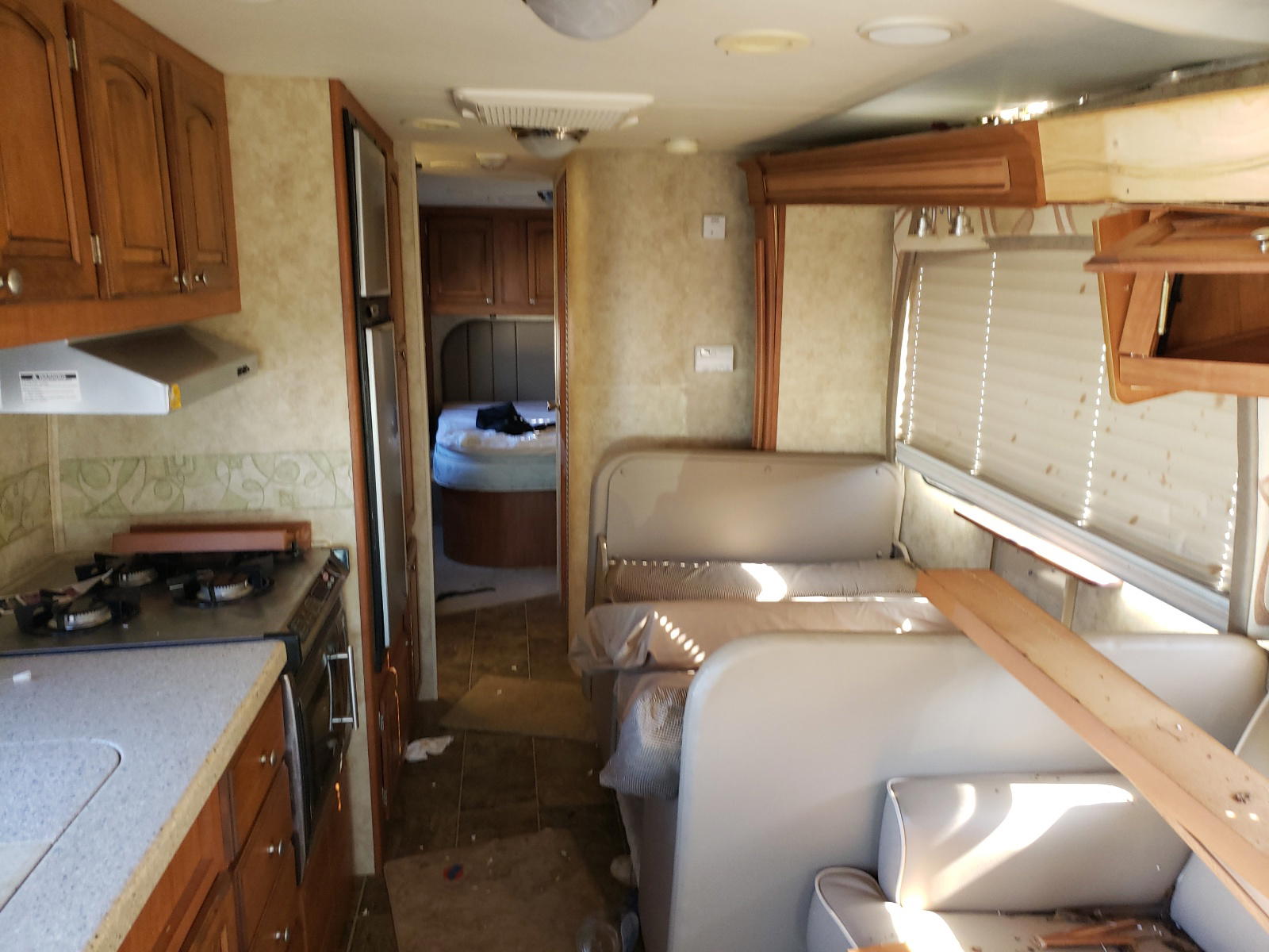 Photo 6 from auction – 2008 FORD ECONOLINE with VIN 1FDXE45S98DB13513