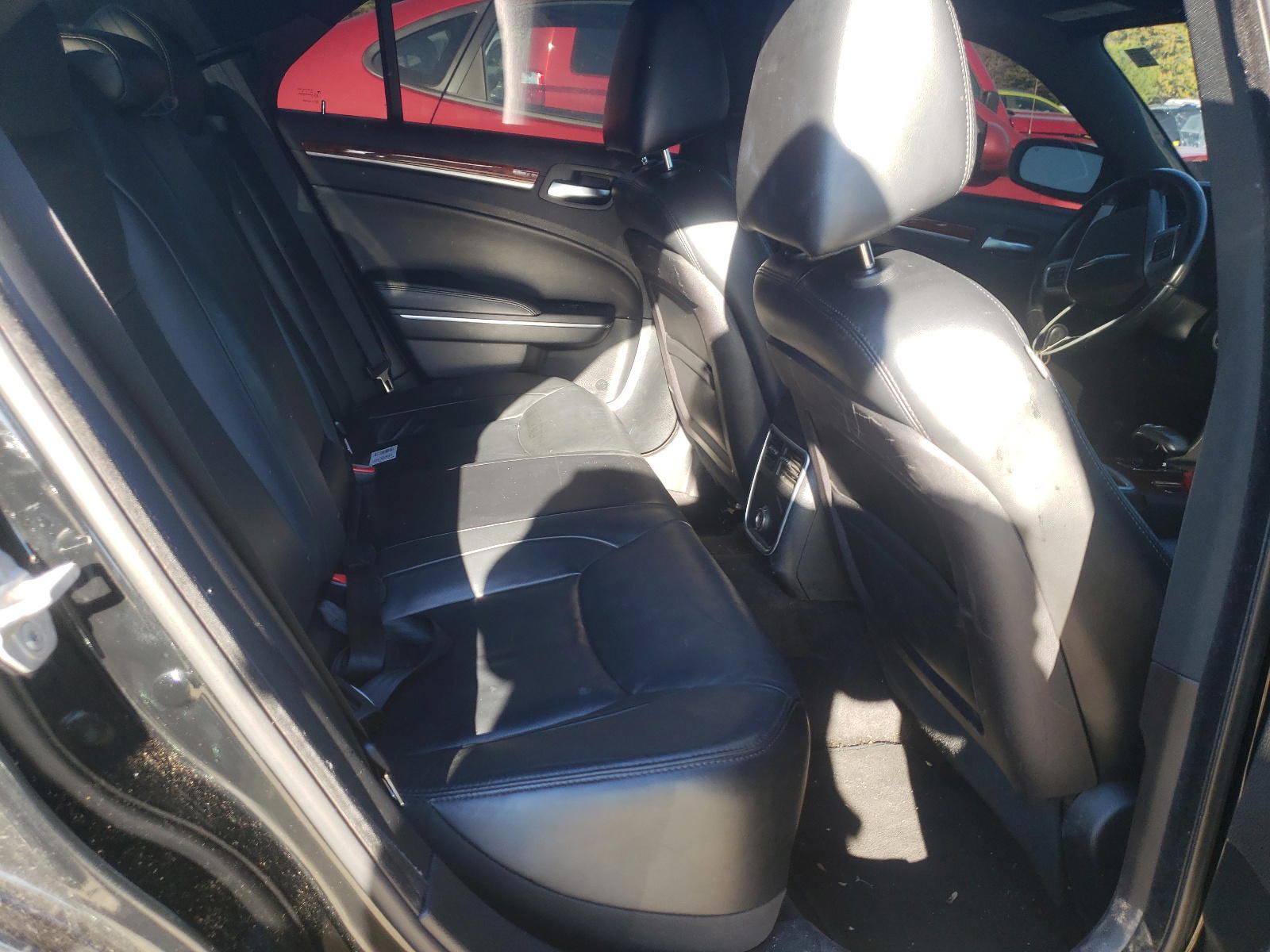 Photo 6 from auction – 2012 CHRYSLER 300 LIMITE with VIN 2C3CCACG8CH245250