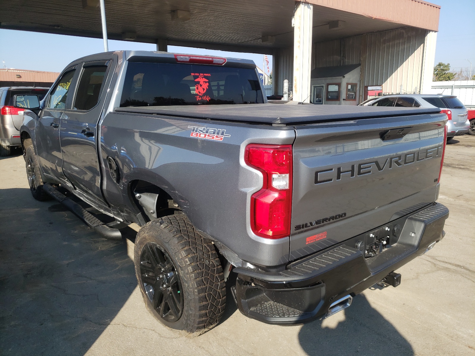 Photo 16 from auction – 2021 CHEVROLET SILVERADO with VIN 1GCPYFEL7MZ412673