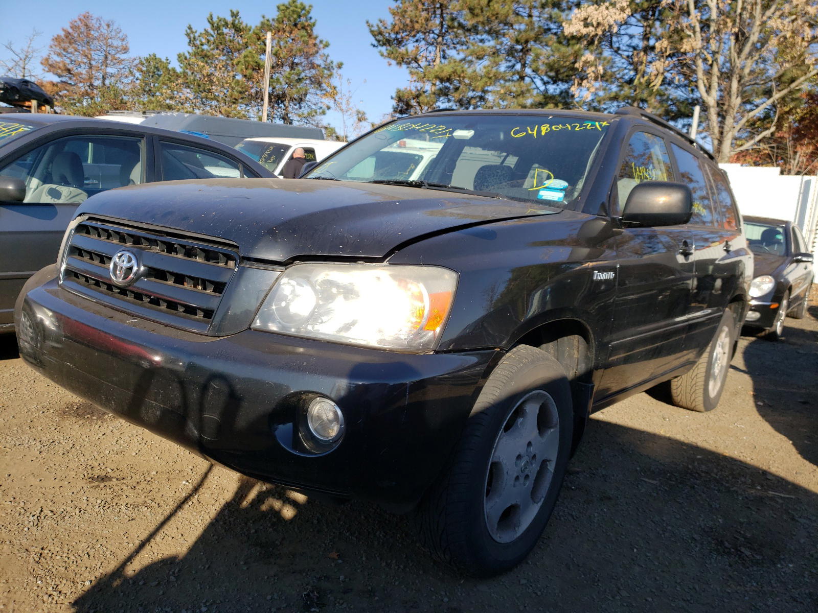 Photo 2 from auction – 2004 TOYOTA HIGHLANDER with VIN JTEEP21A740026486
