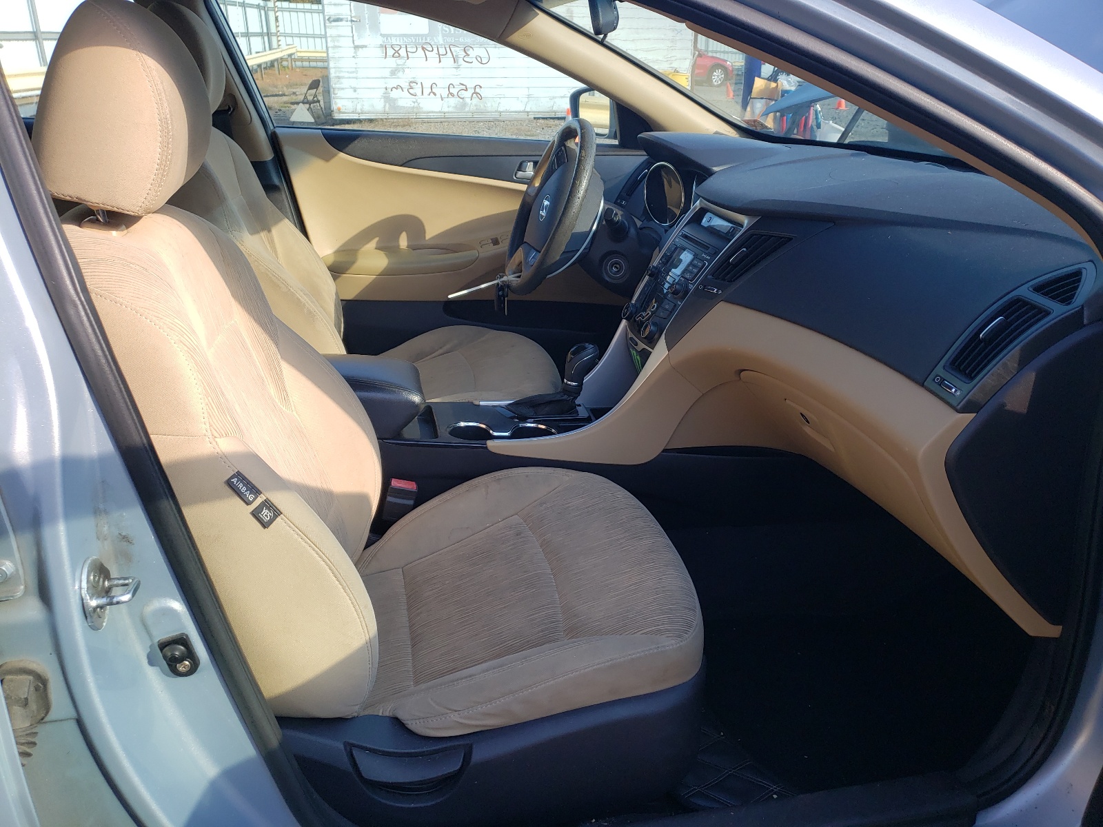 Photo 5 from auction – 2011 HYUNDAI SONATA GLS with VIN 5NPEB4AC0BH142161