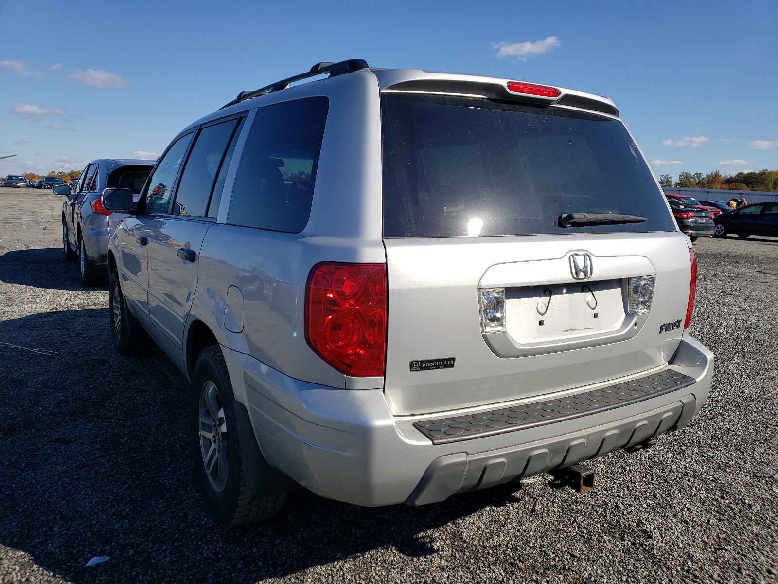 Photo 3 from auction – 2004 HONDA PILOT EXL with VIN 2HKYF18784H573861