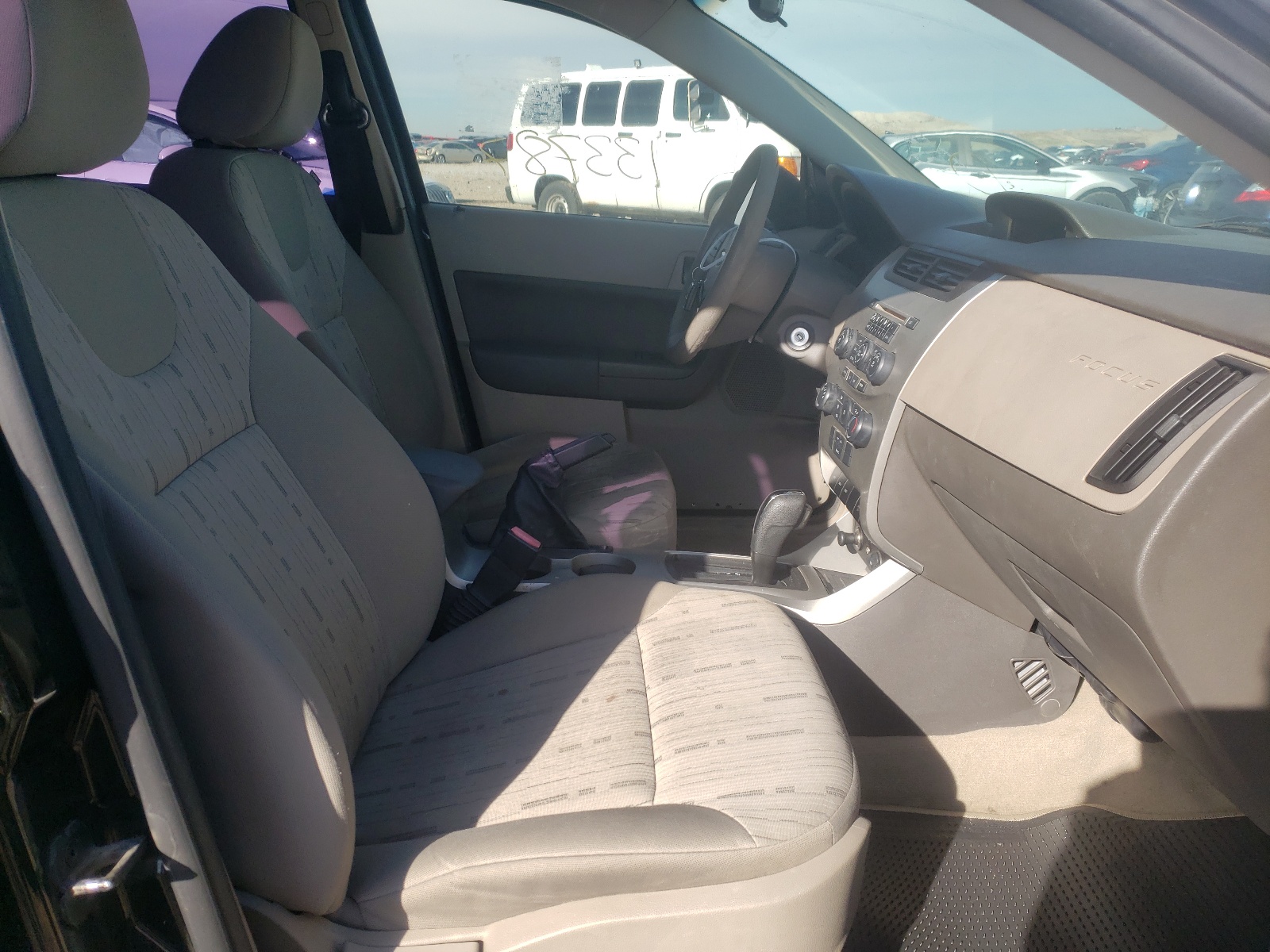Photo 5 from auction – 2009 FORD FOCUS SE with VIN 1FAHP35NX9W205510