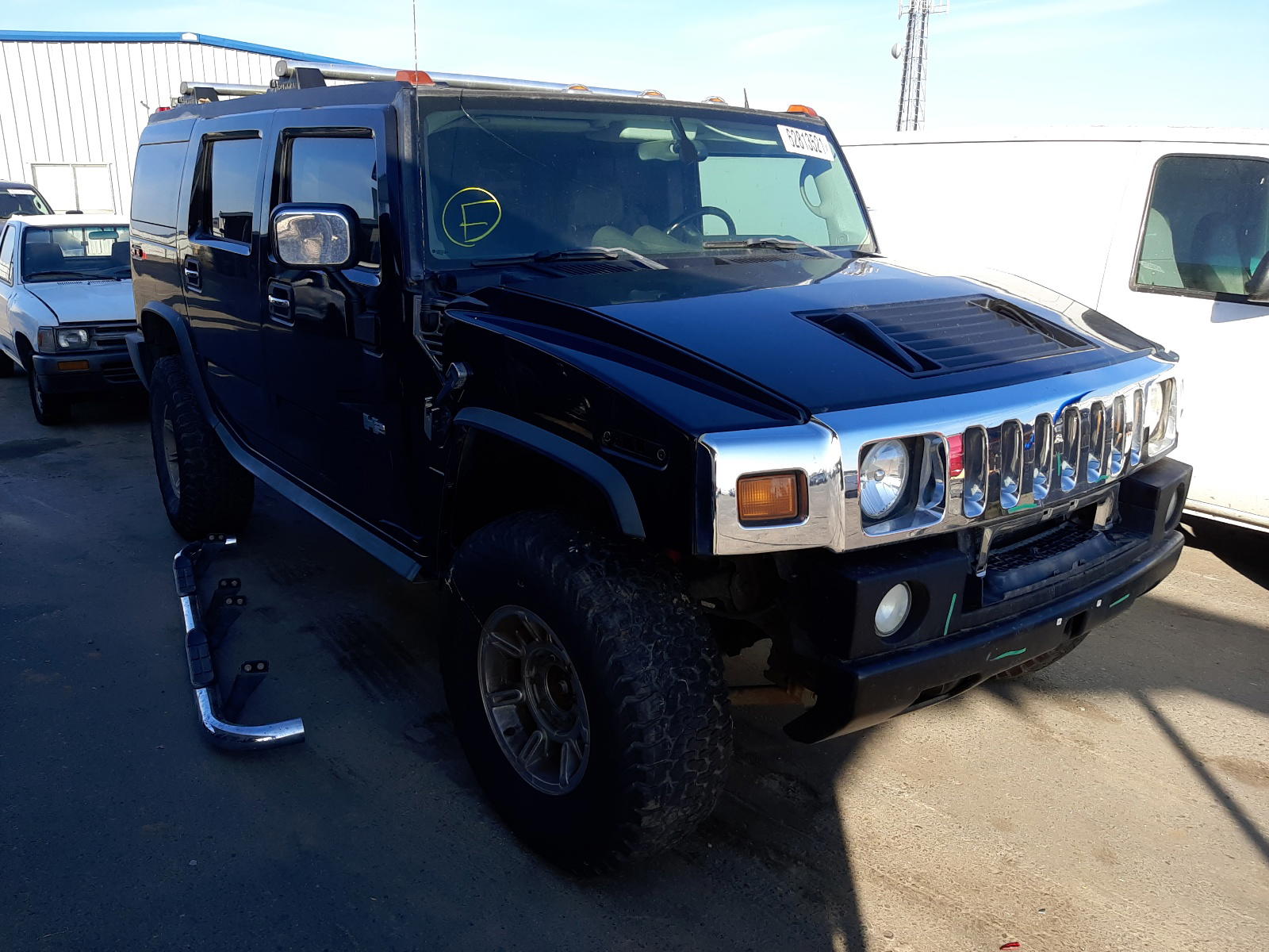 HUMMER H2 2004 with VIN 5GRGN23U14H121085 - Photo from auction